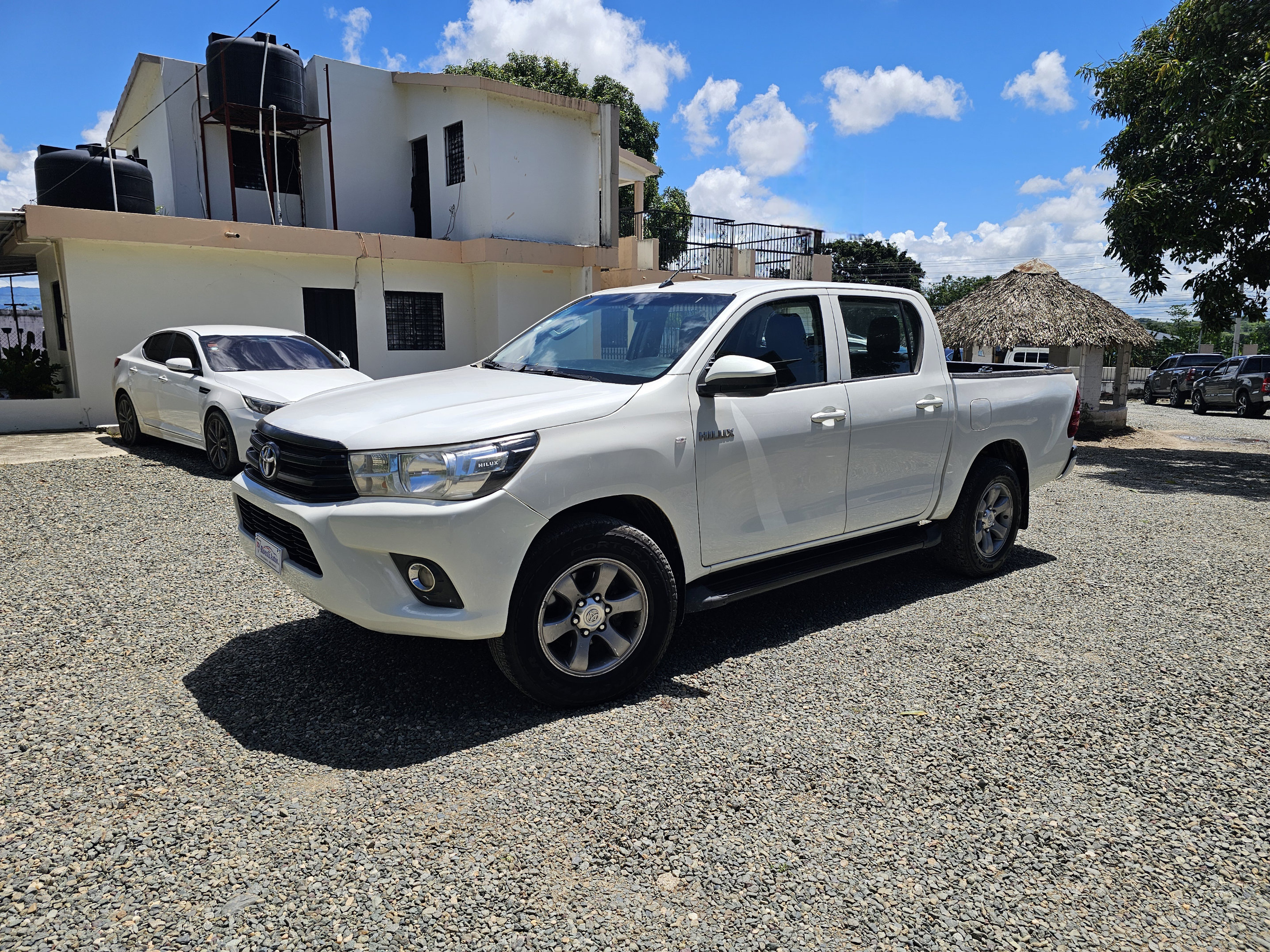 jeepetas y camionetas - Toyota hilux 2020 1