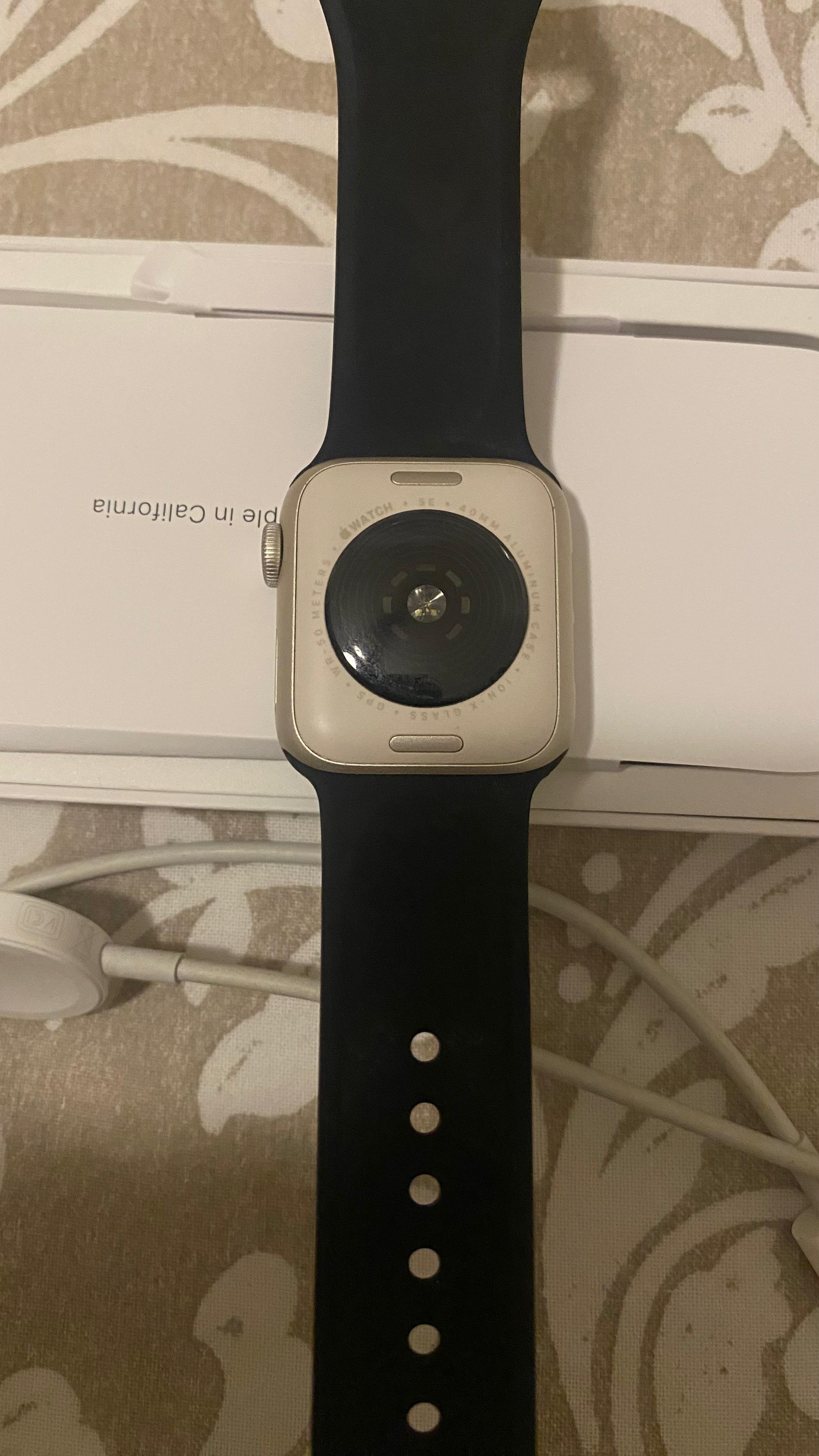 otros electronicos - Vendo Apple Watch SE 40 MM 2