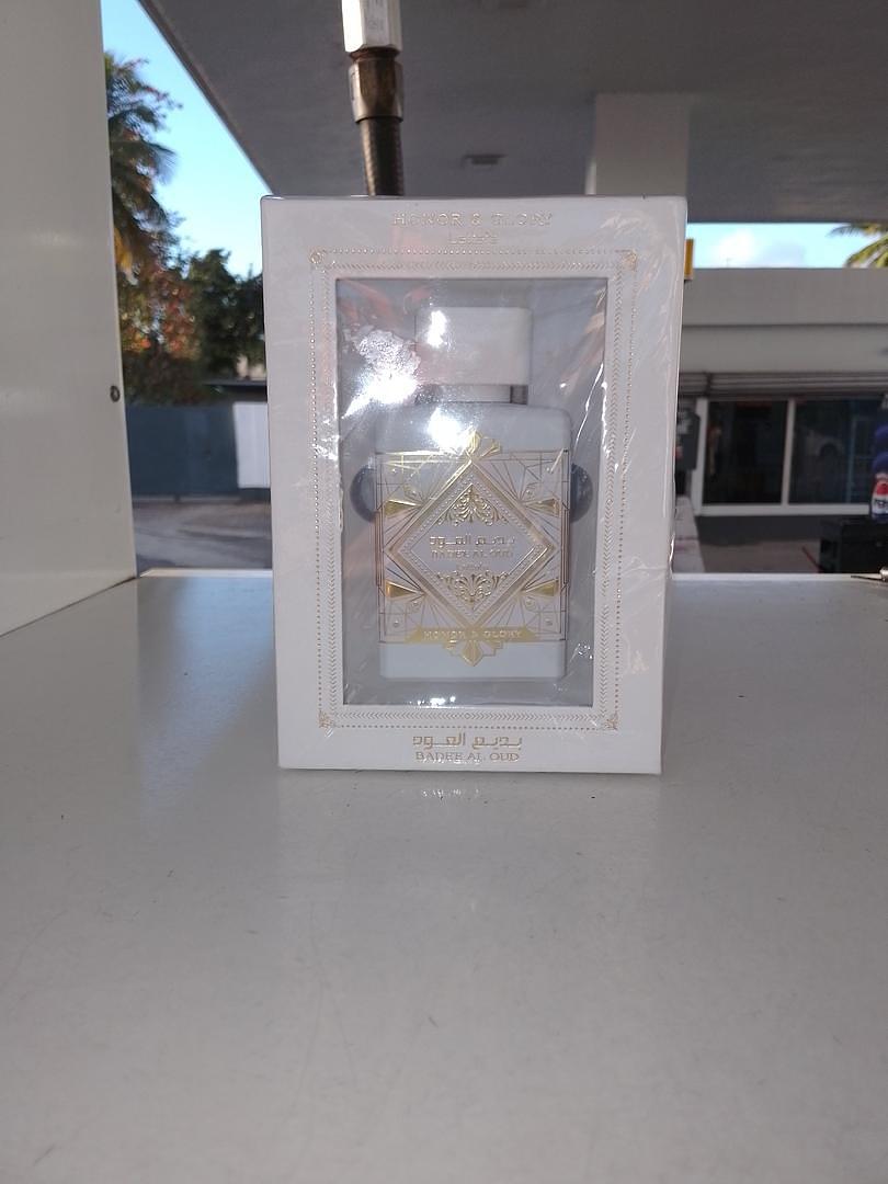 salud y belleza - vendo perfume 

honor y Glory original 

nuevos en sus cajas 
 1