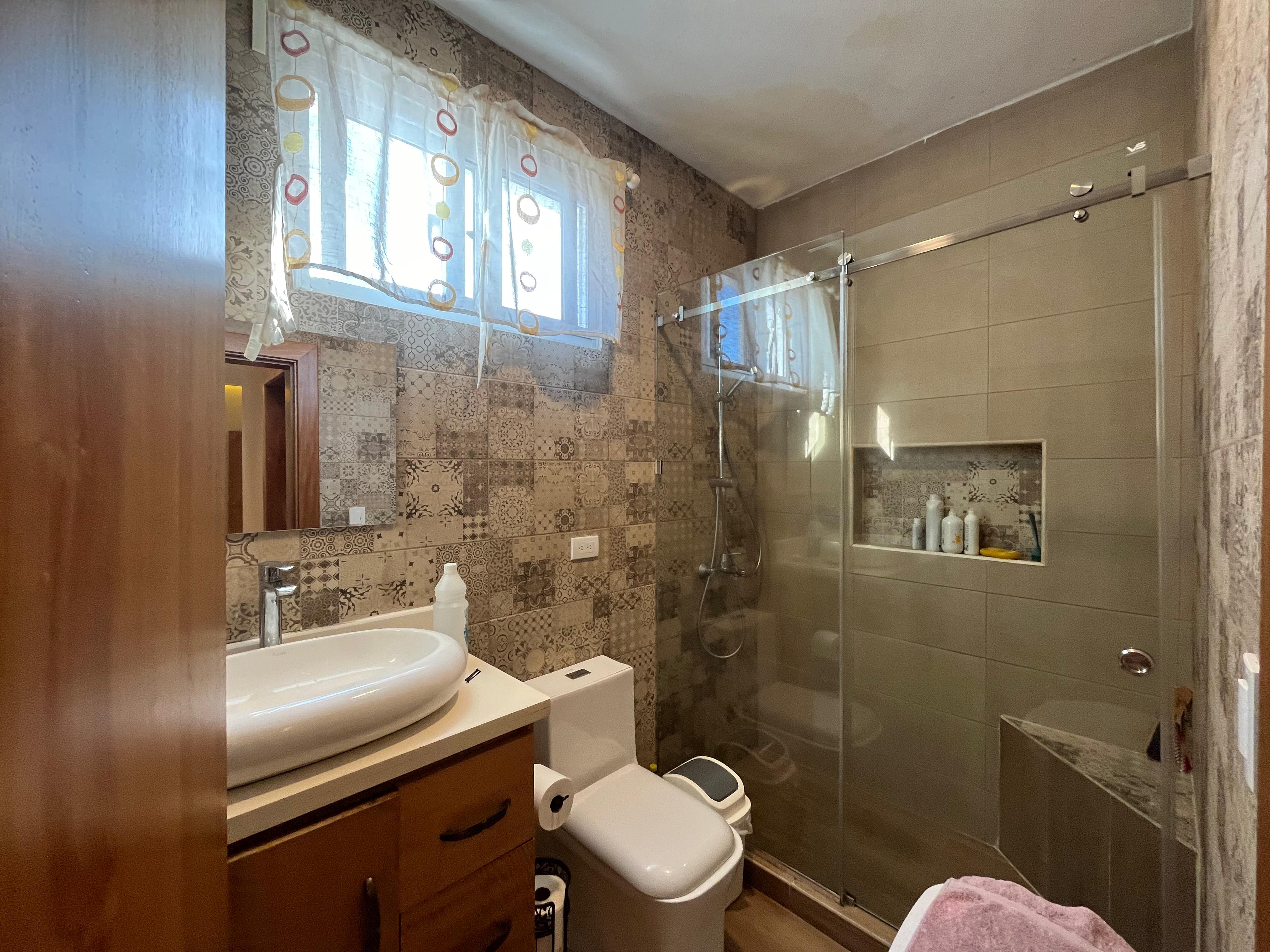 casas - CASA EN VENTA PRÓXIMO AL JARDIN BOTÁNICO, SANTIAGO. 3