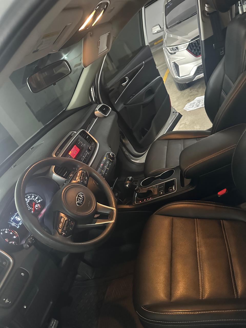 jeepetas y camionetas - KIA SORENTO LX 2016  8