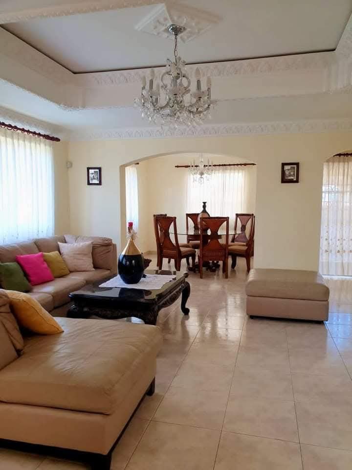 casas - #DEVENTA: Casa en Arroyo Hondo. Espaciosa  9