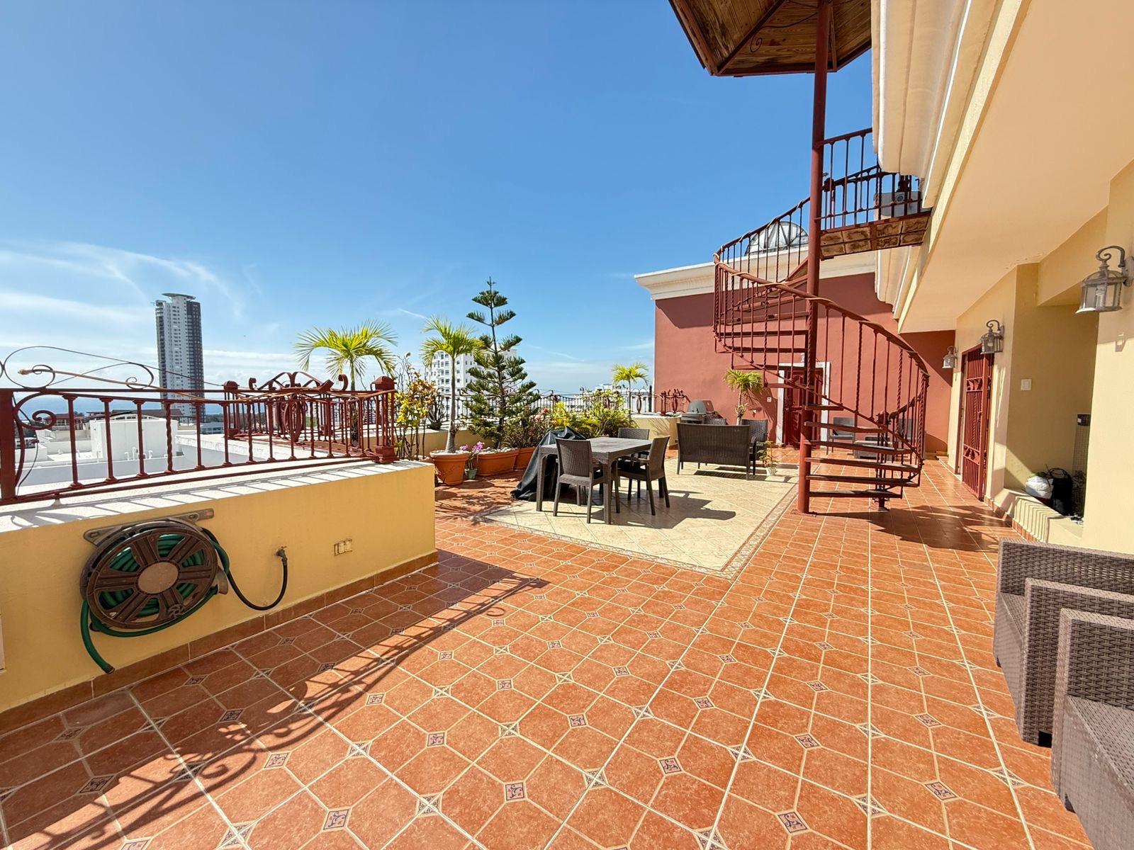 penthouses - 📍Bella Vista Sur📍 Vendo penthouse clásico, excl 4