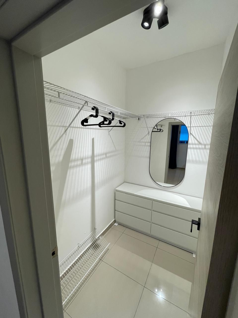 apartamentos - Apartamento Amoblado Moderno en Piantini 2