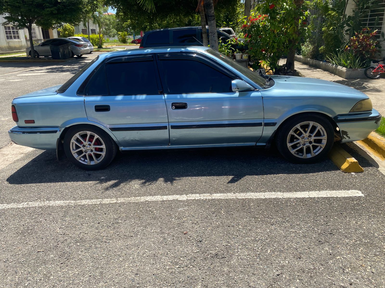 carros - Toyota corolla clasicc 9