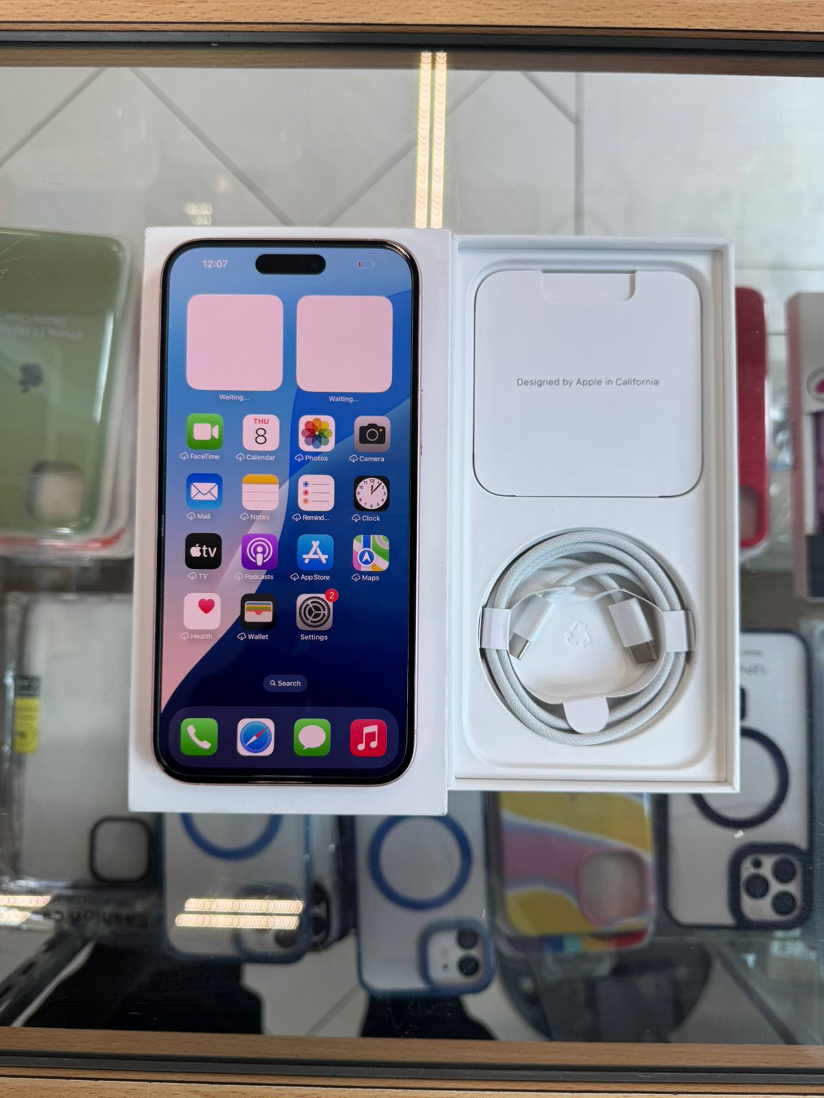 celulares y tabletas - Iphone 15 plus rosado 128 GB Esim Desbloqueado 1
