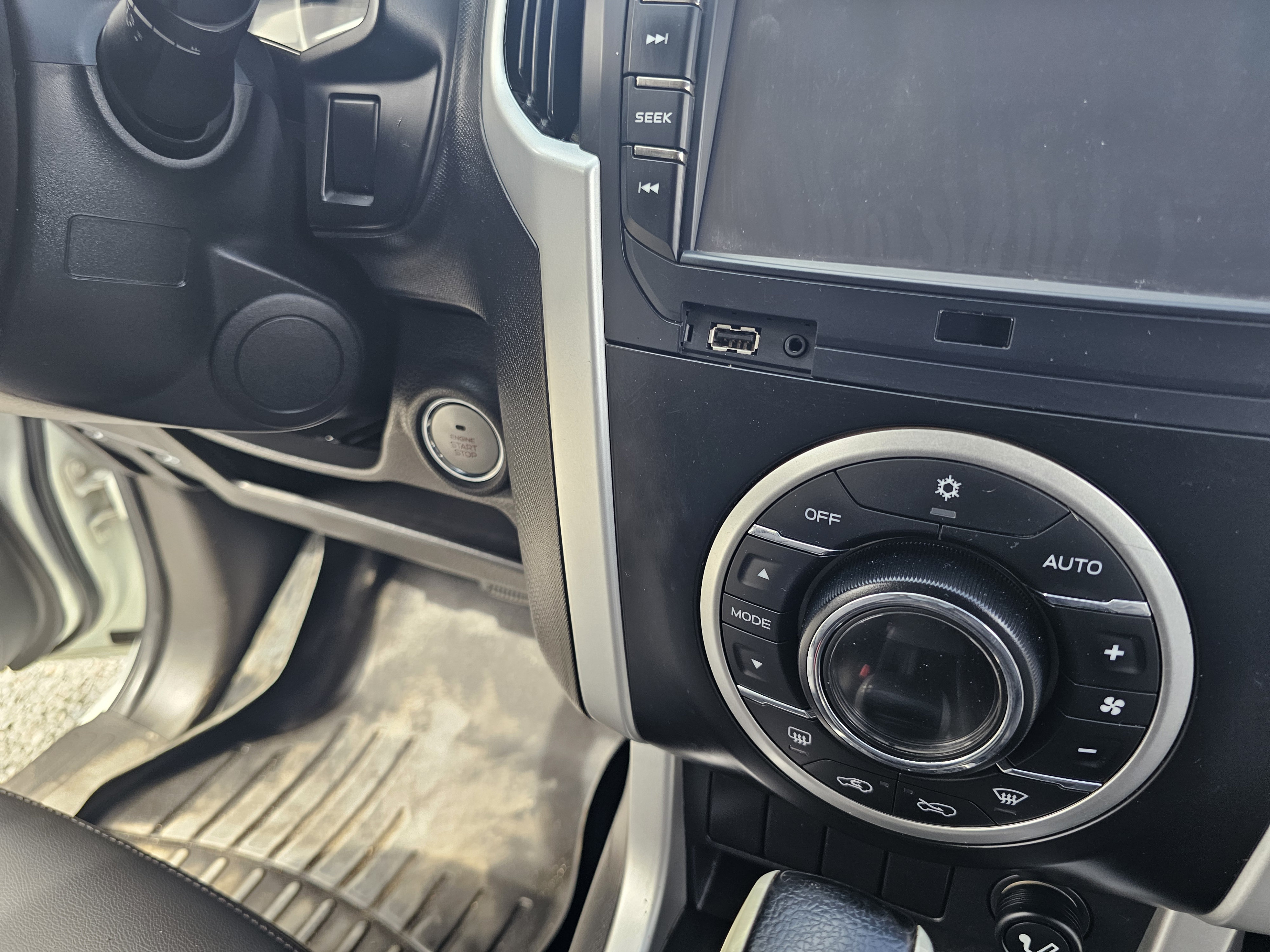 jeepetas y camionetas - Isuzu D-max 2017 full 5