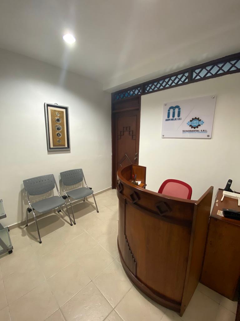 oficinas y locales comerciales - ALQUILER DE AMPLIA OFICINA EN GAZCUE (G-02)