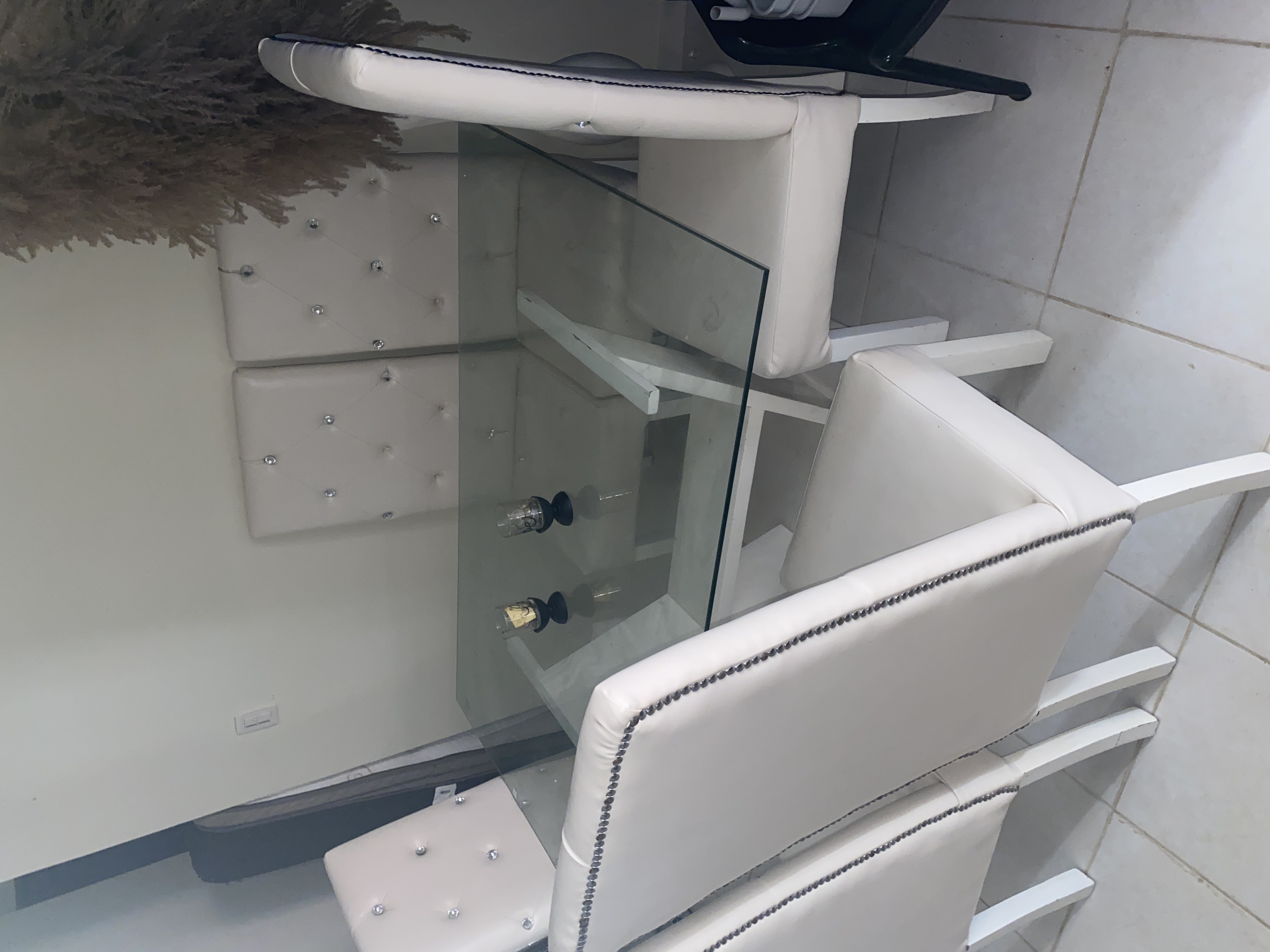 muebles y colchones - Mesa de 6 sillas en pino tratado  4