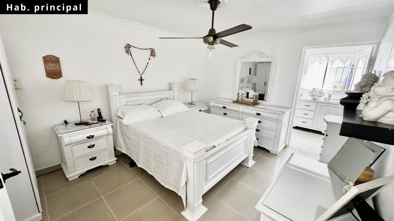 casas - Hermosa casa, Urb. Sorimar, Av. Independencia 4