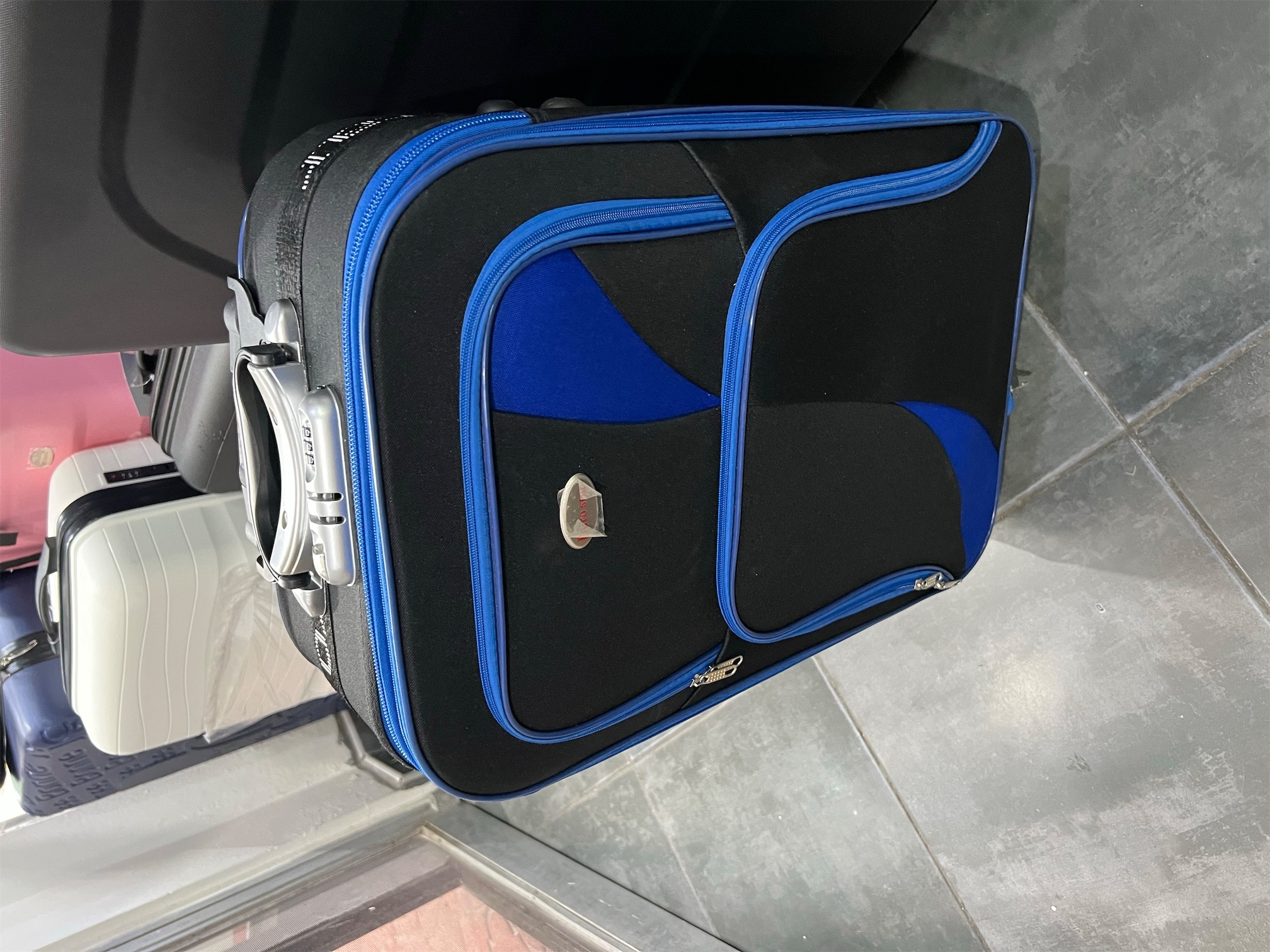 carteras y maletas - Maleta de tela. Nueva