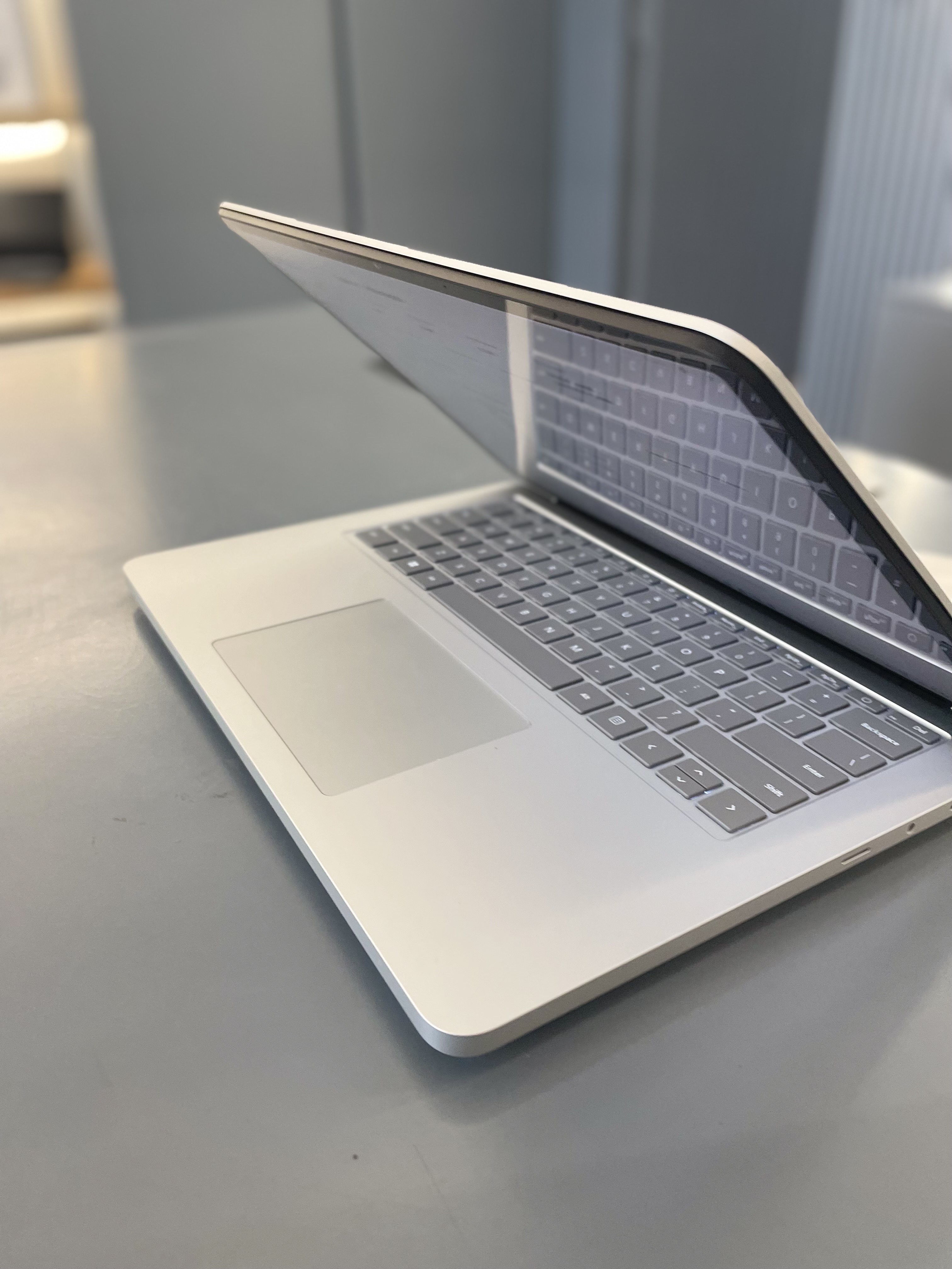 computadoras y laptops - Laptop Microsoft Studio 2 13TH Gen core i7 
16Gb de ram
512gb SSD  7
