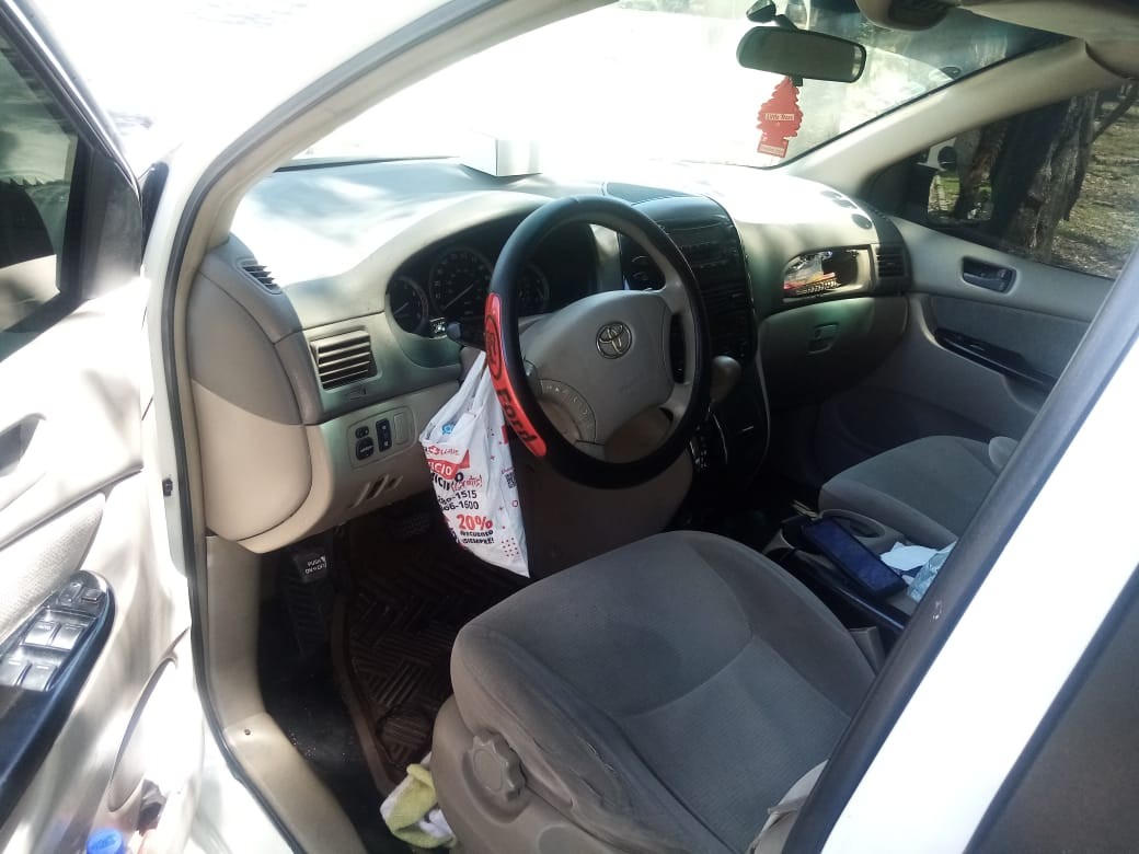 otros vehiculos - Venta Toyota Sienna 2004  5