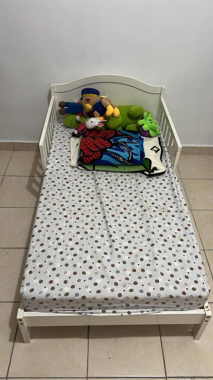 muebles y colchones - Cama para toddler RD$7,500 negociable