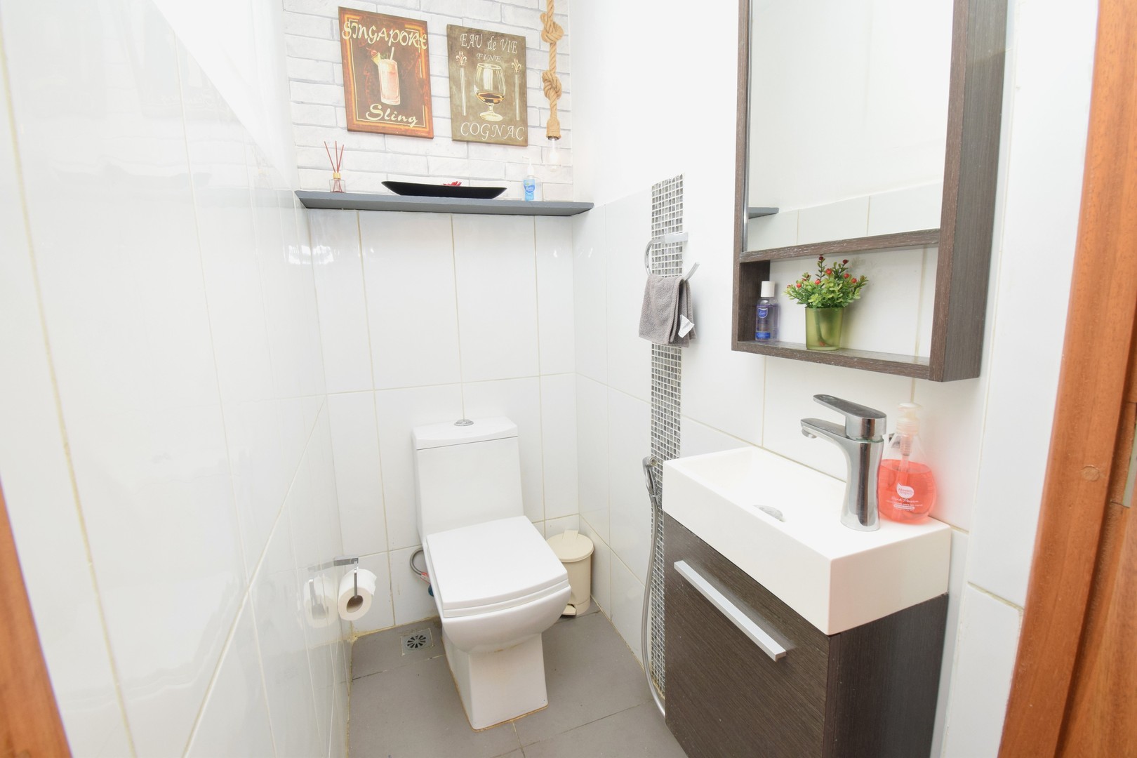 apartamentos - Apartamento en venta amueblado en Piantini
Bonito, con espacio justo y muy bien  1