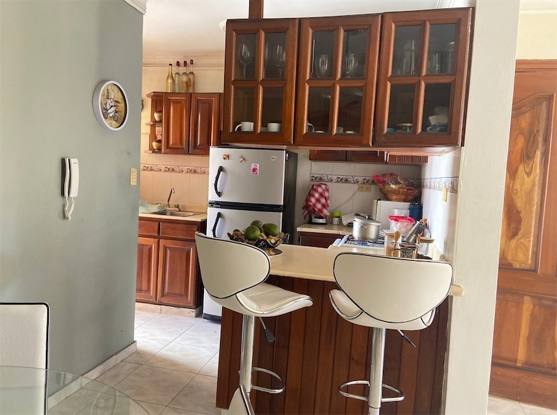 apartamentos - Venta de apartamento en la avenida independencia 4to piso con 122mts y 2 parqueo 4
