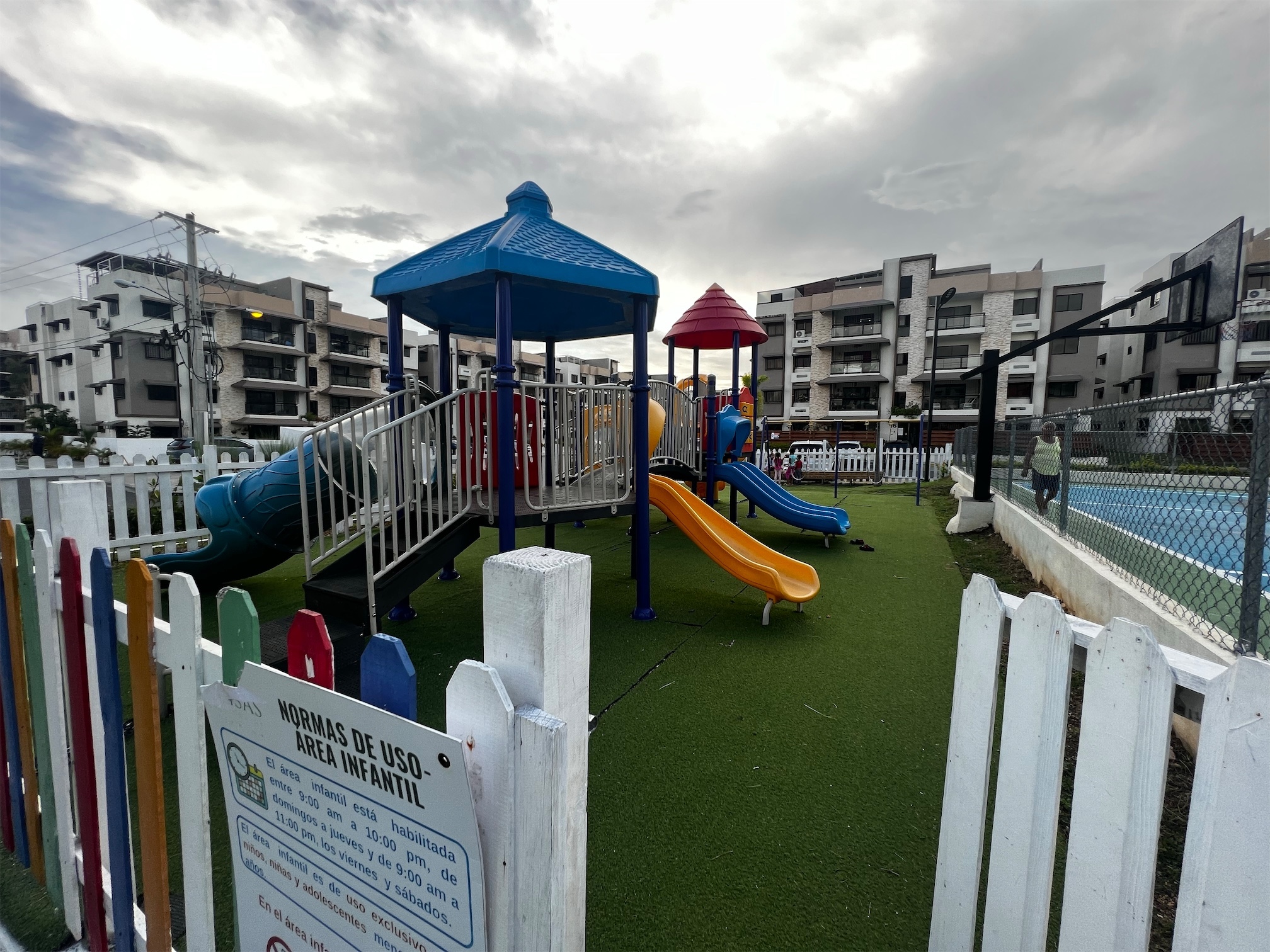 apartamentos - Venta de apartamento primer piso en la autopista de san Isidro con 2 parqueos 3