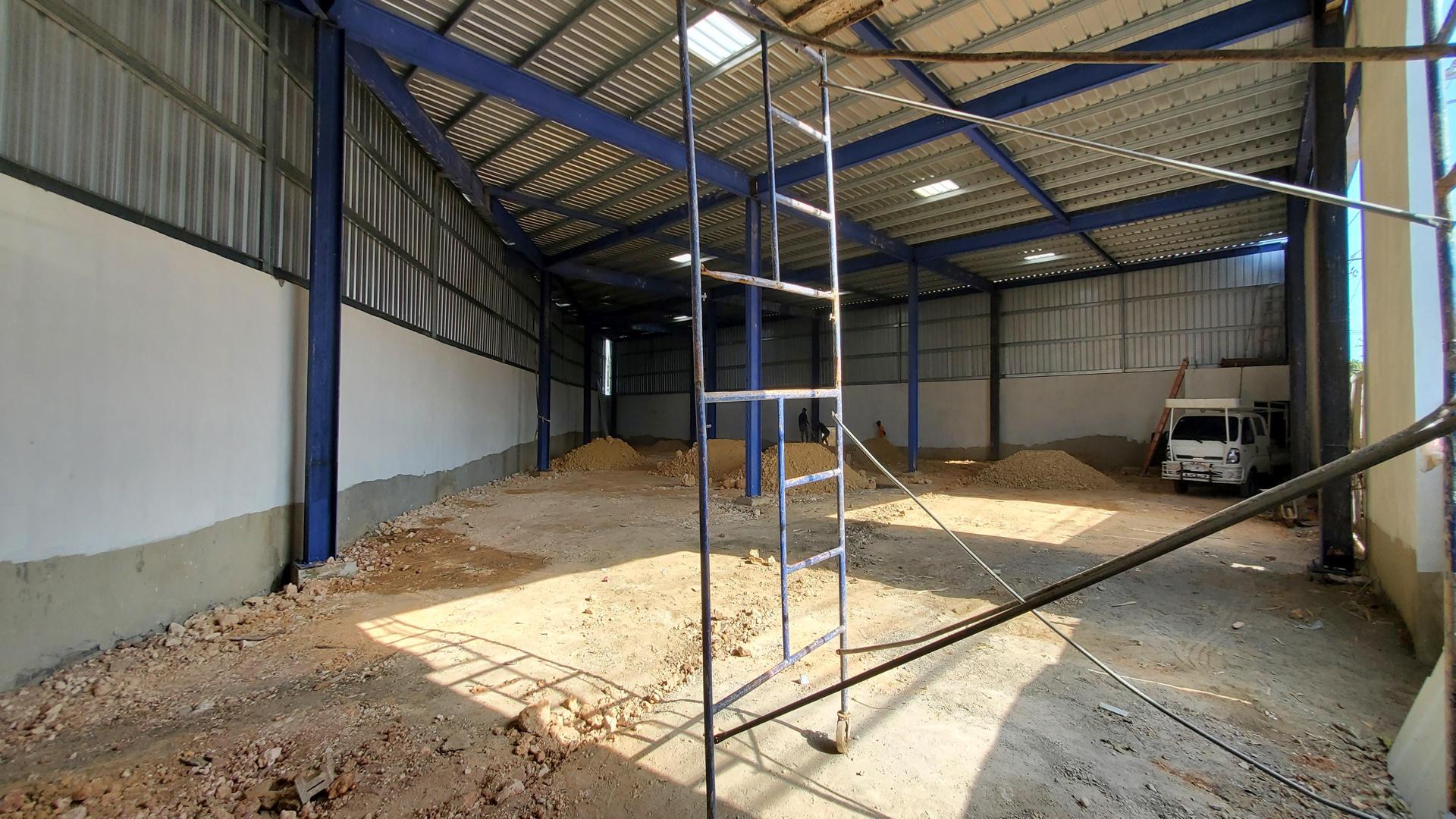 otros inmuebles - Nave Industrial en PANTOJA 5