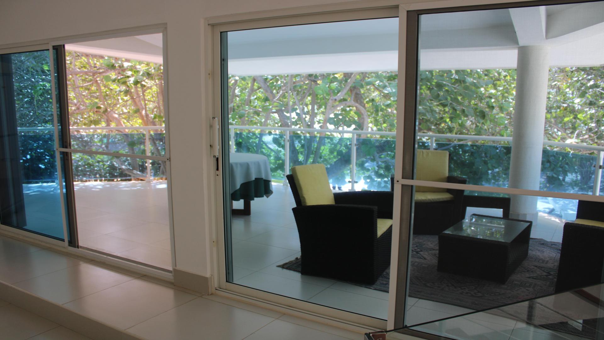 casas - Villa en Primera Línea de Playa, Nizao 9