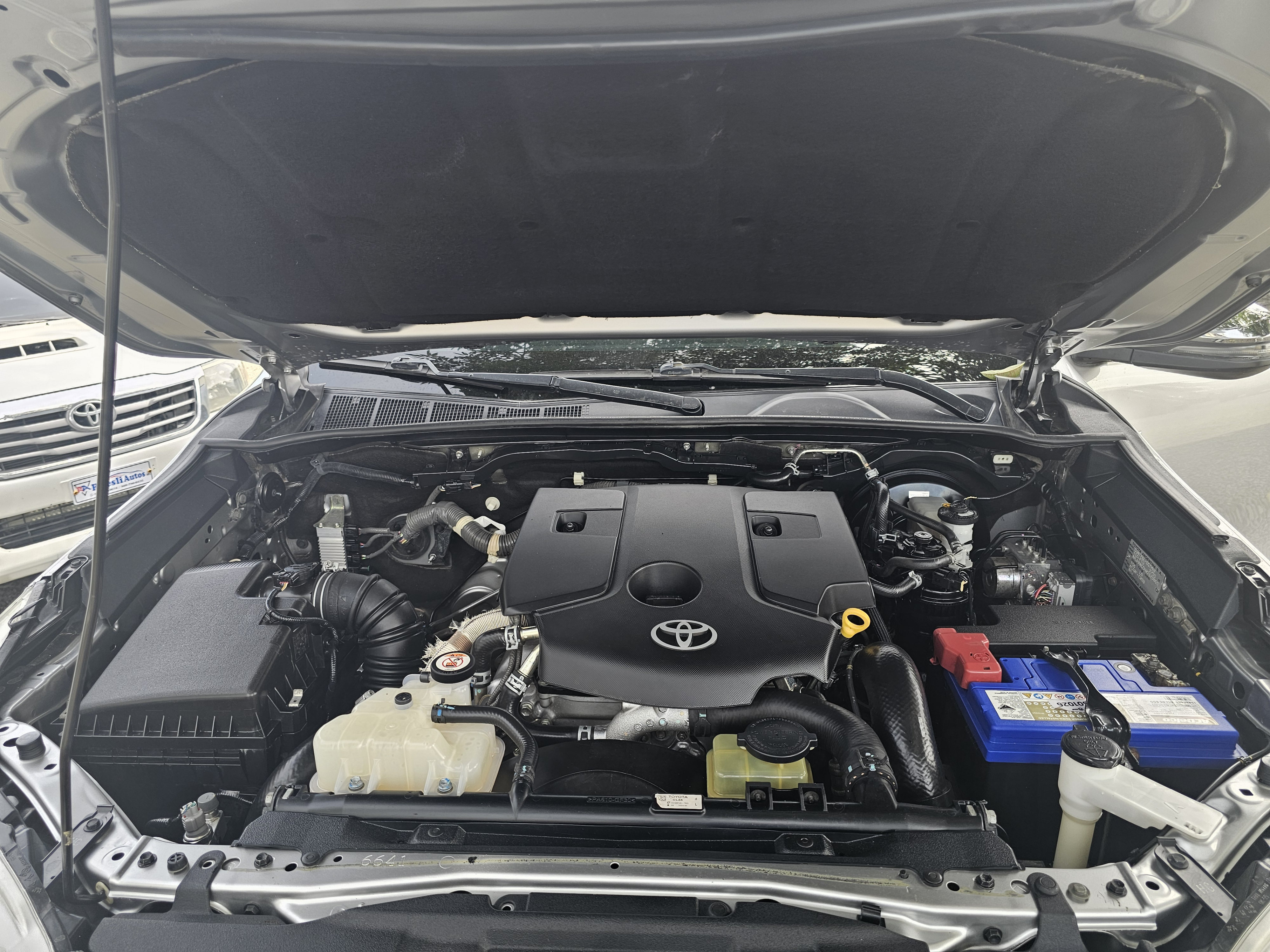 jeepetas y camionetas - Toyota Hilux 2019 srv límite 9