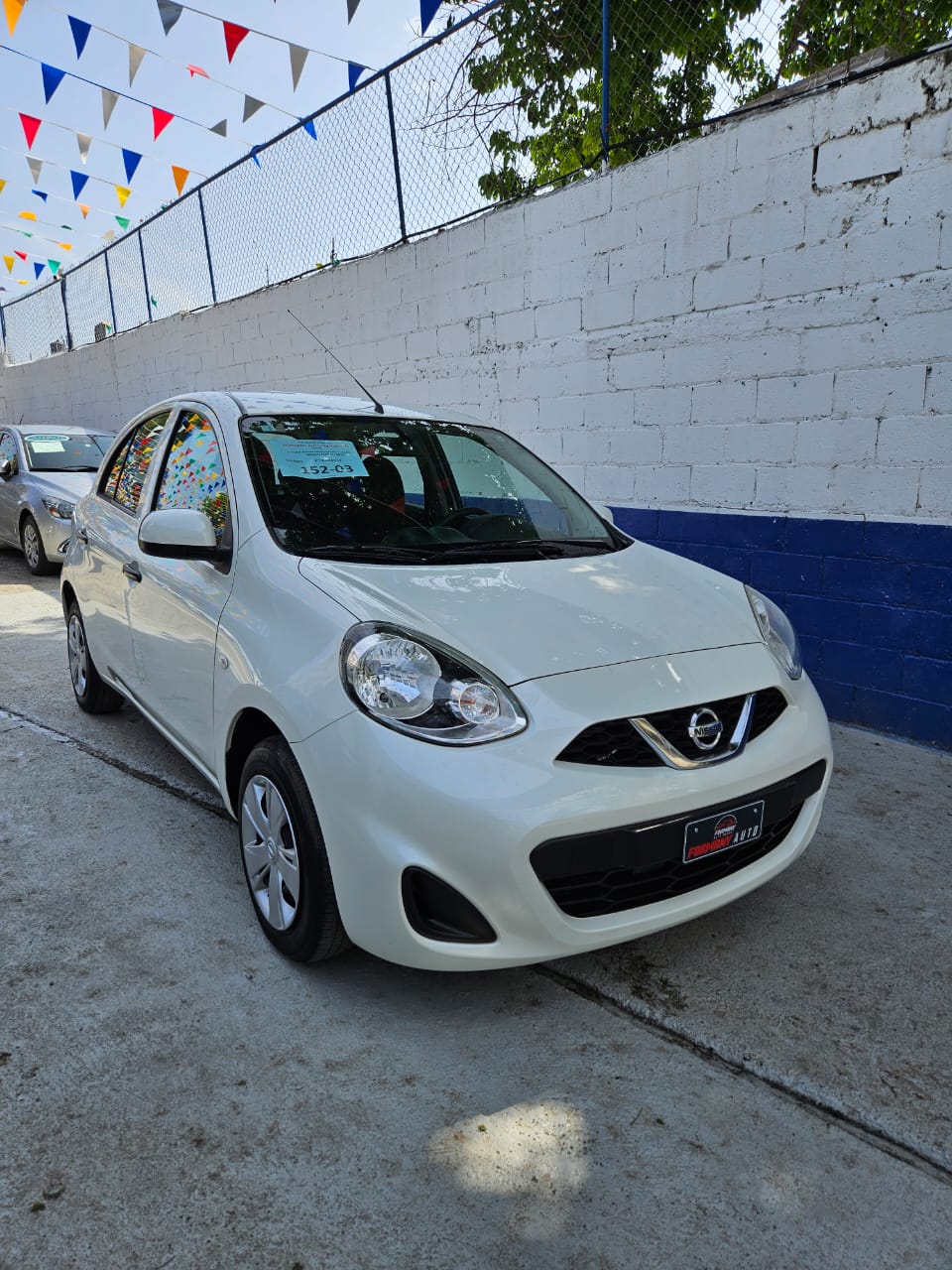 carros - NISSAN MARCH 