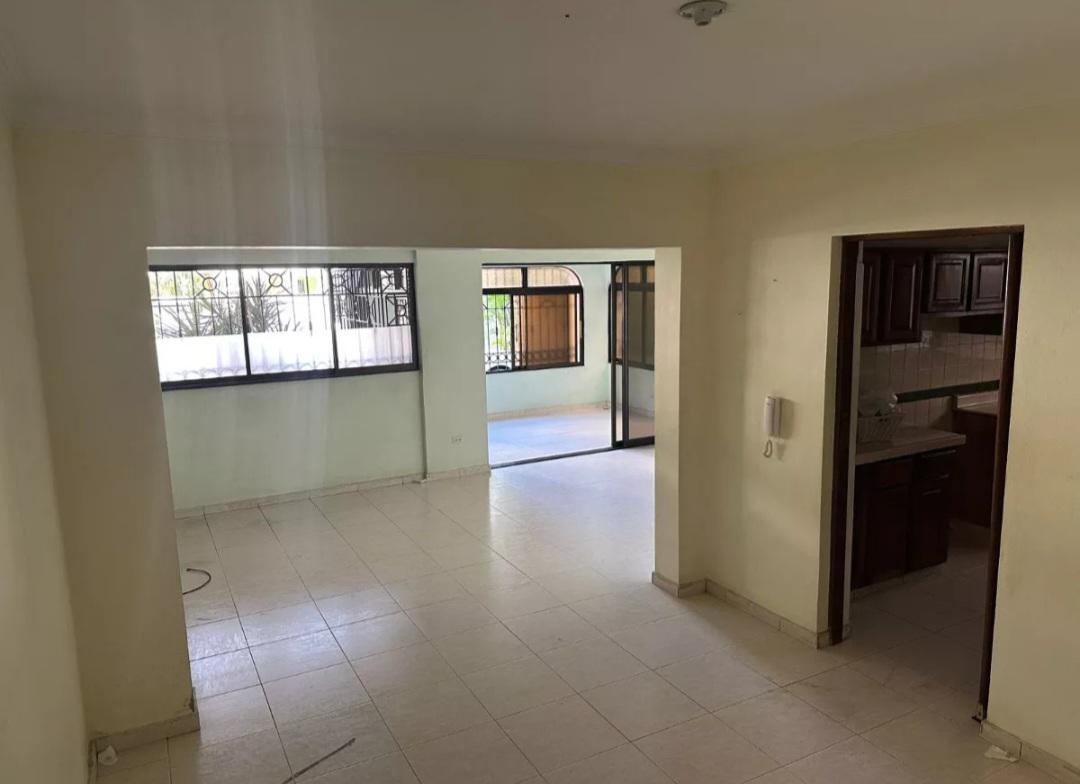apartamentos - Amplio apto en Evaristo Morales 6