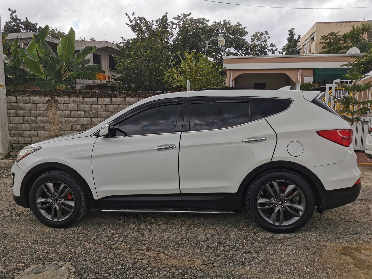 jeepetas y camionetas - Hyundai Santa Fe Sport 2.0 Turbo  1