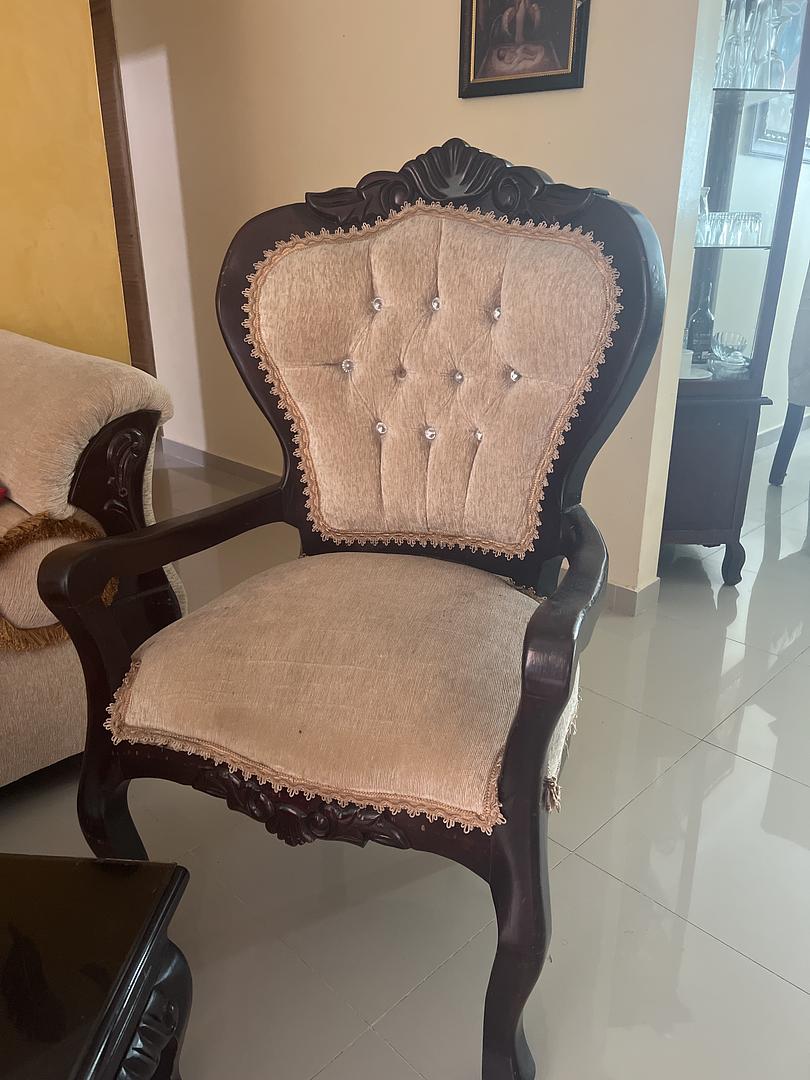 muebles y colchones - se venden muebles 30,000 y repisa en caoba 17,000 6
