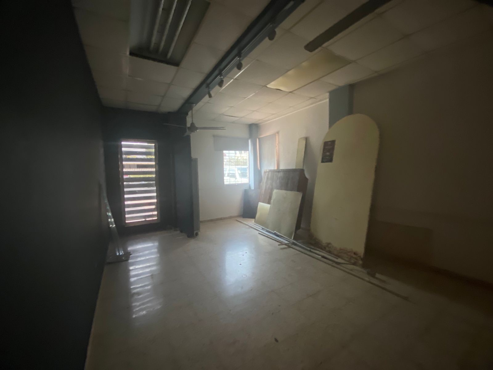 oficinas y locales comerciales - LOCAL COMERCIAL  7