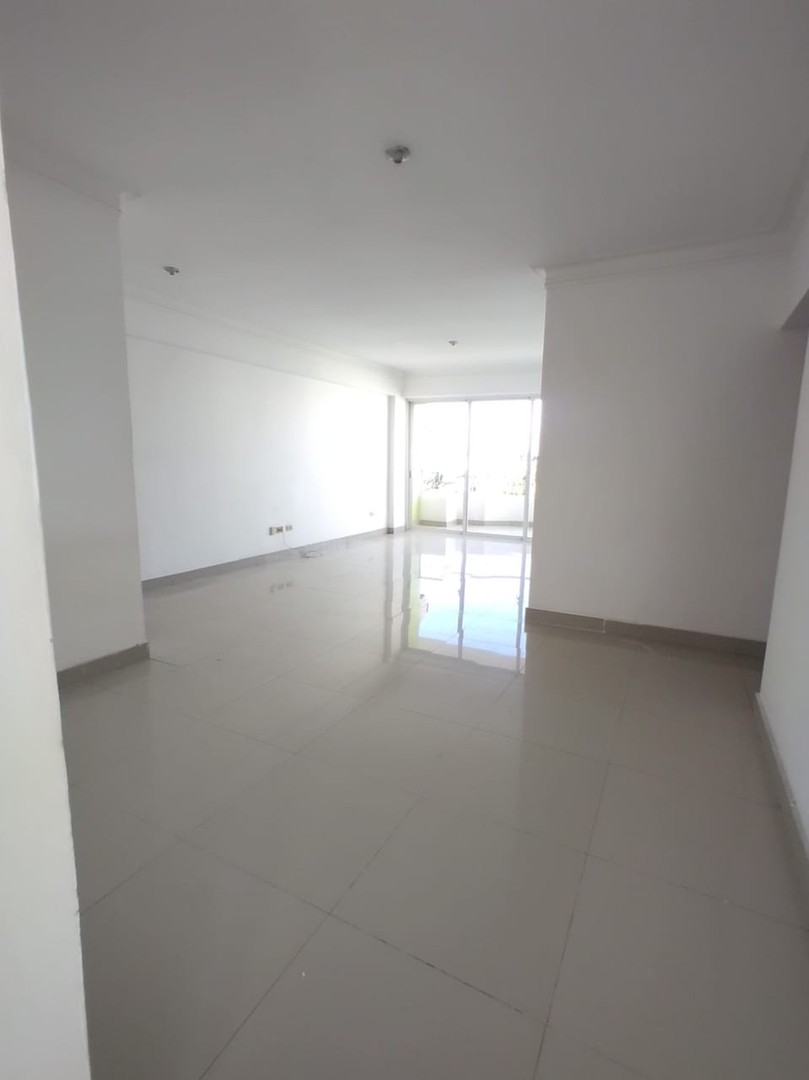 apartamentos - VENDO EN LOS RESTAURADORES:
PRECIO RD$. 9.2 Millones
3 Habitaciones 
2 parqueos 0