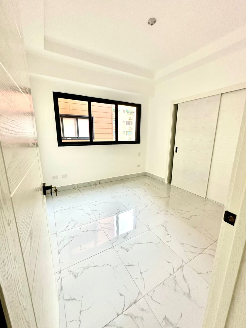 apartamentos - Apartamento en Evaristo Morales 3