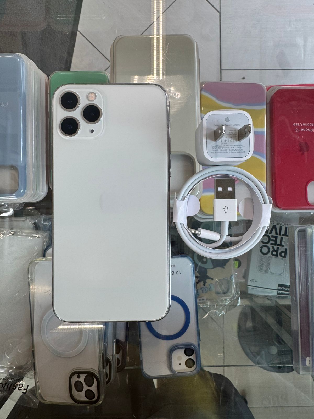 celulares y tabletas - iphone 11 pro blanco 64 GB Desbloqueado