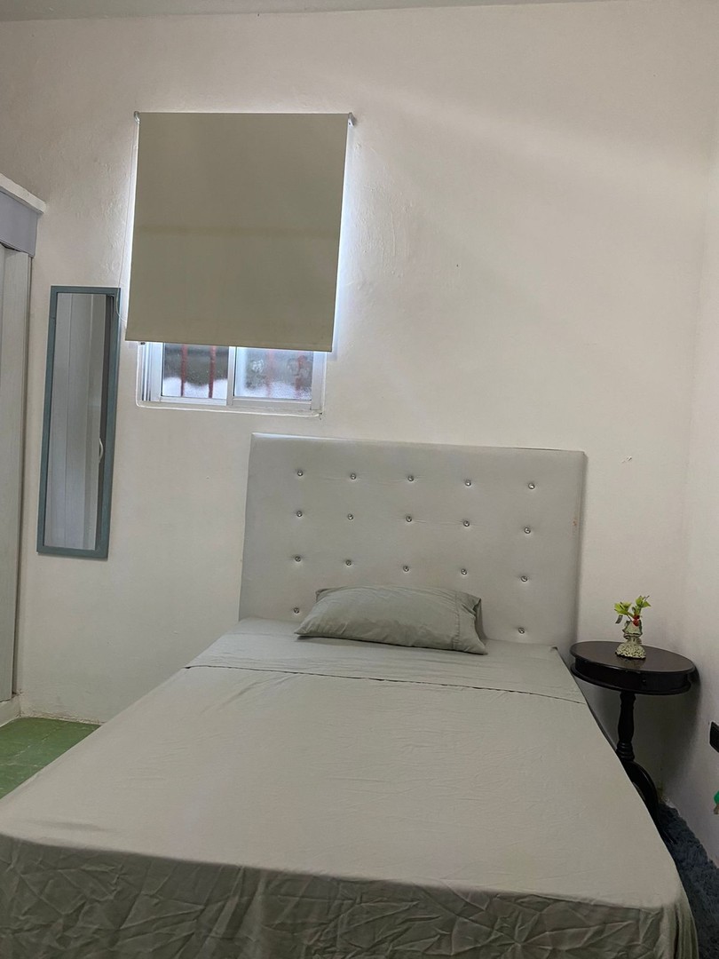 apartamentos - Alquiler Estudio Amueblado con Parqueo, Zona Colonial, Santo Domingo 0