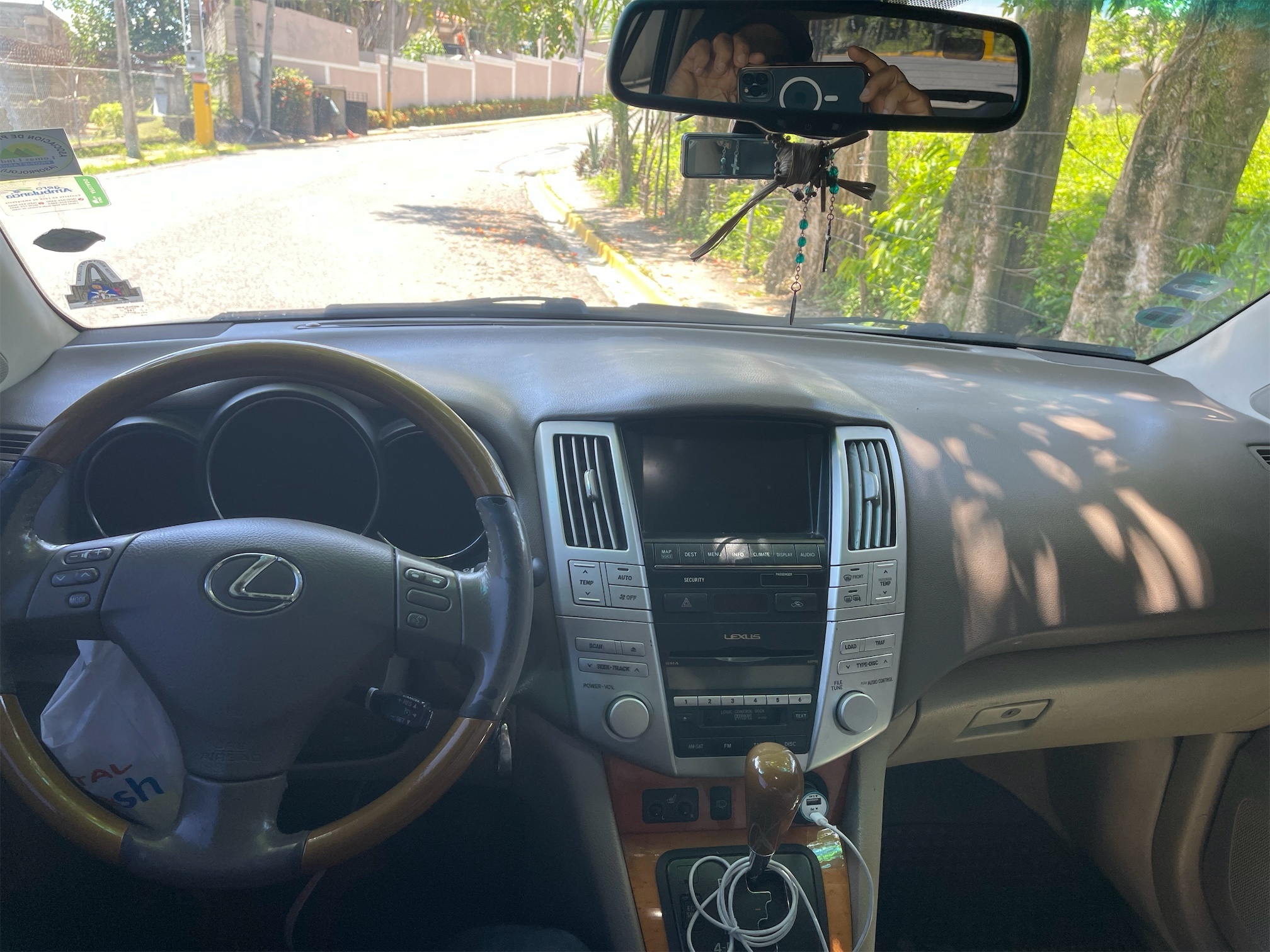 jeepetas y camionetas - Lexus RX 350 2008 buena condición ,negociable 5