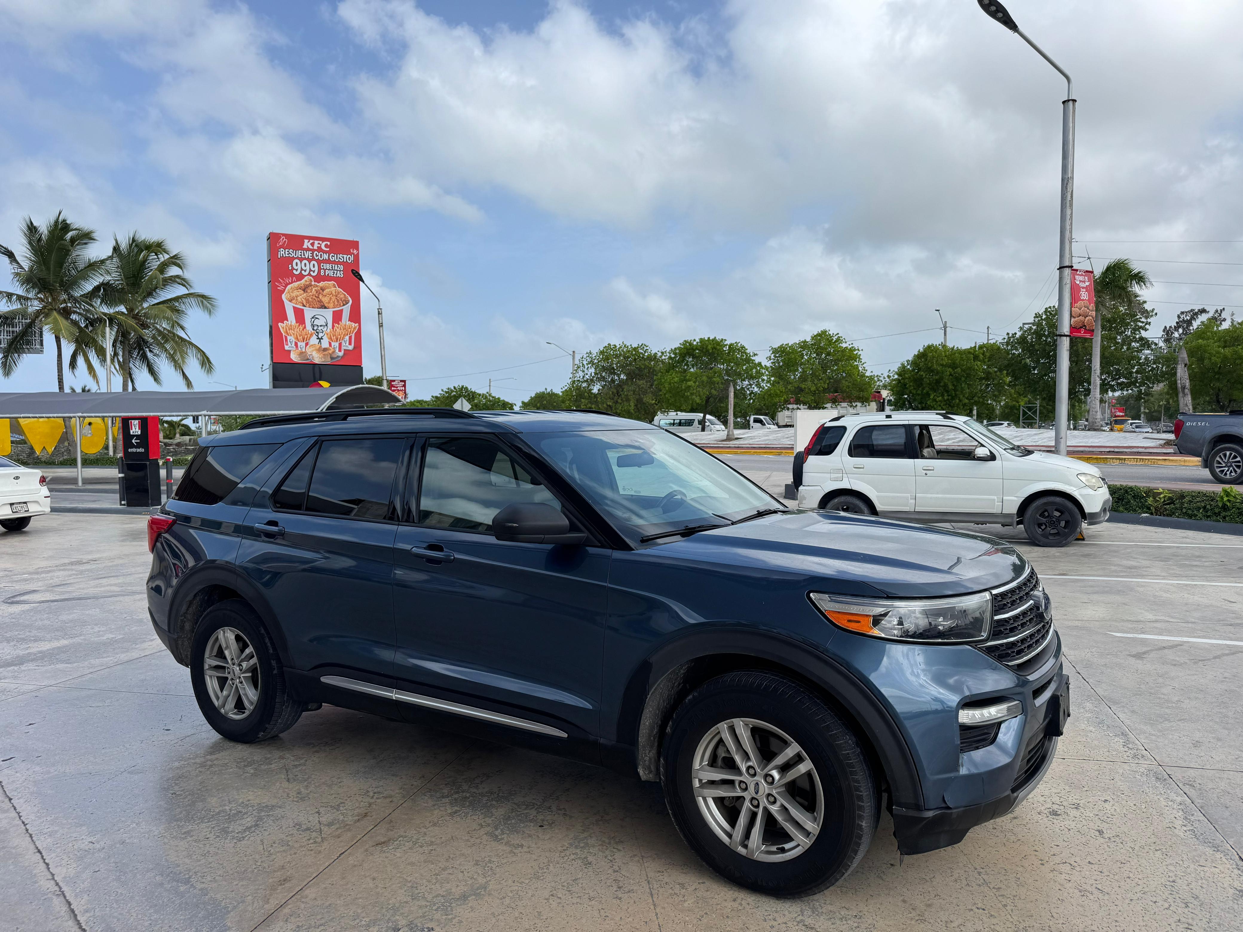 jeepetas y camionetas - FORD EXPLORER XLT FULL CLEAN CARFAX 2020 FINANCIAMIENTO DISP. CON TASA DESDE 1.5 0
