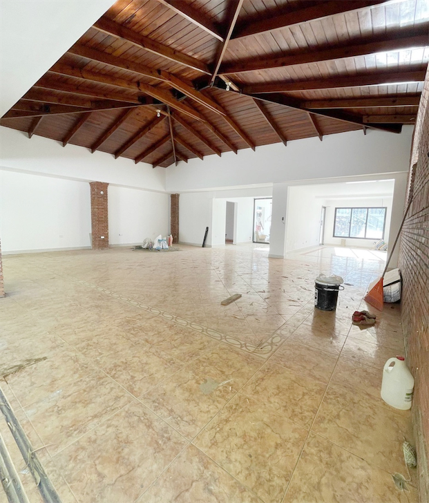 oficinas y locales comerciales - Propiedad comercial en el Millon  2