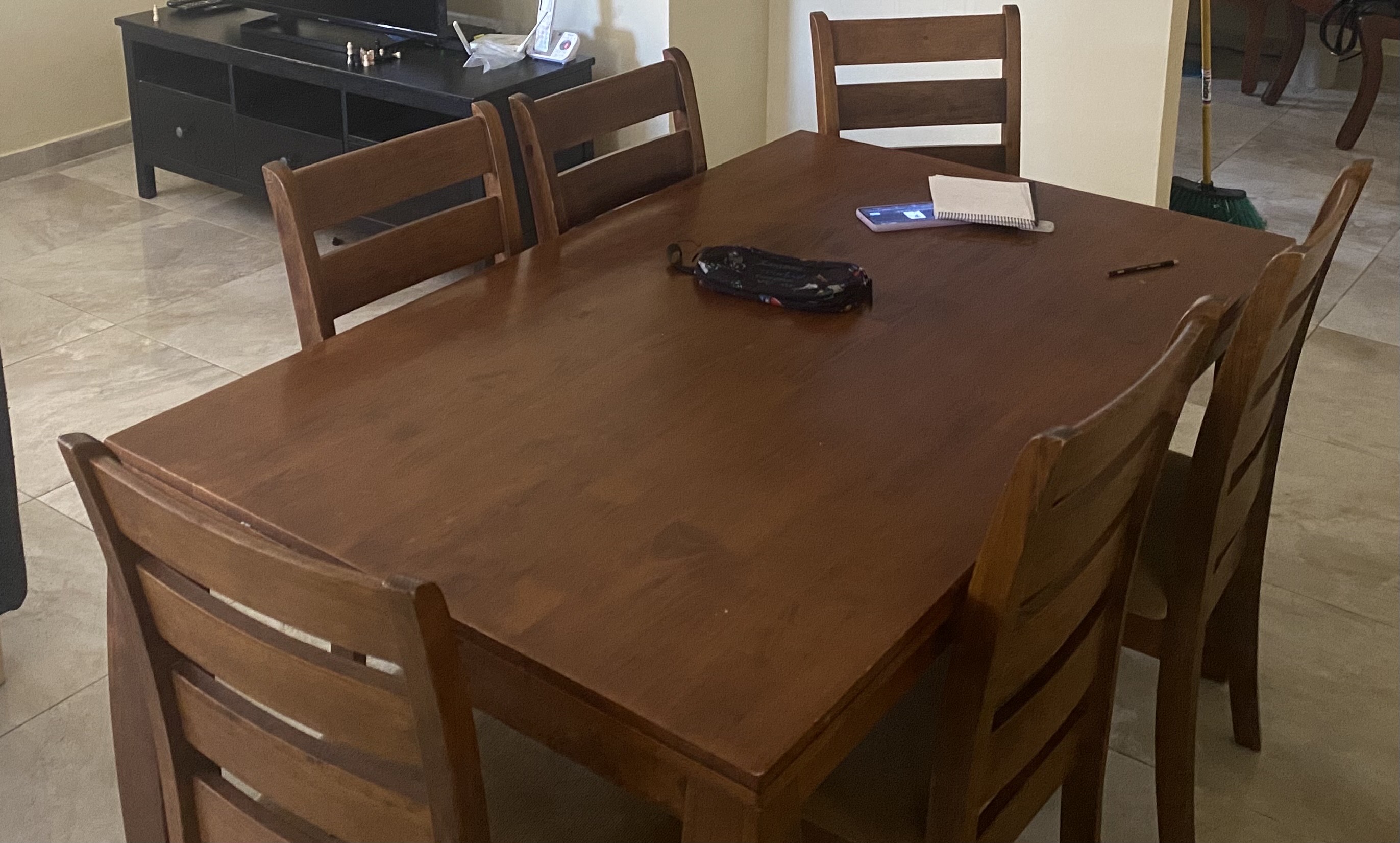 muebles y colchones - Comedor Usado  0