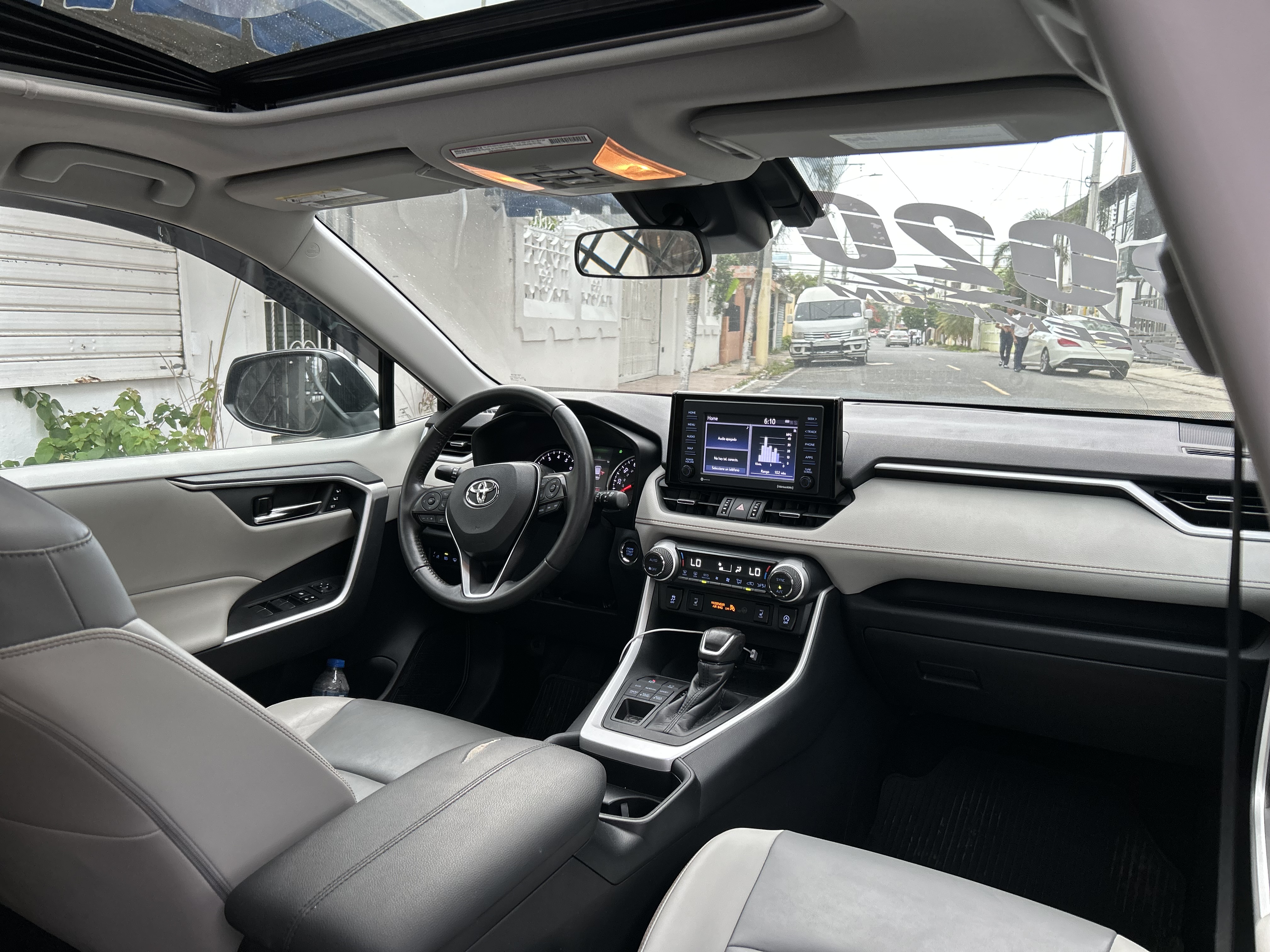 jeepetas y camionetas - Toyota Rav4 2020 premieum  4