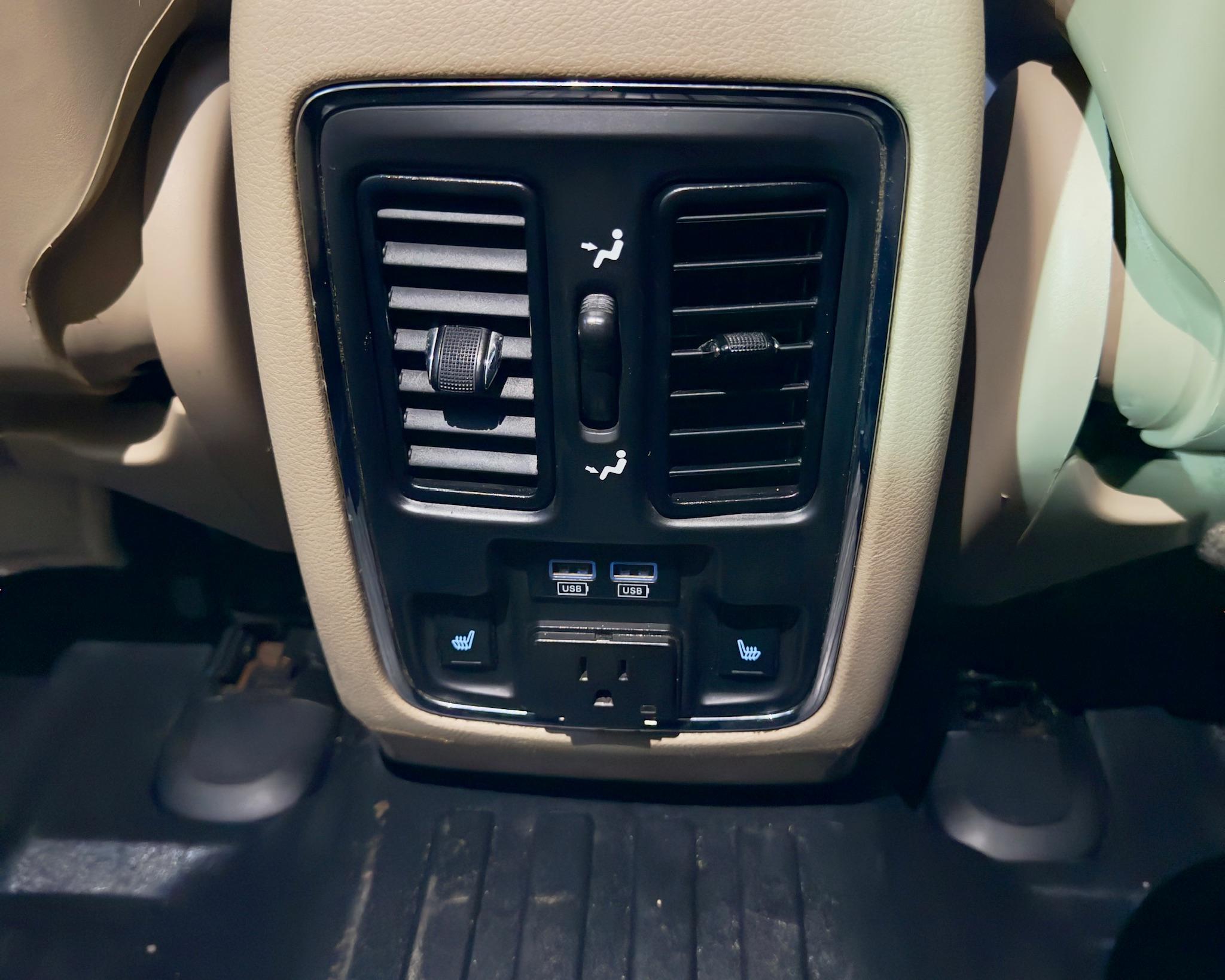 jeepetas y camionetas - JEEP GRAND CHEROKEE LIMITED 2015 3