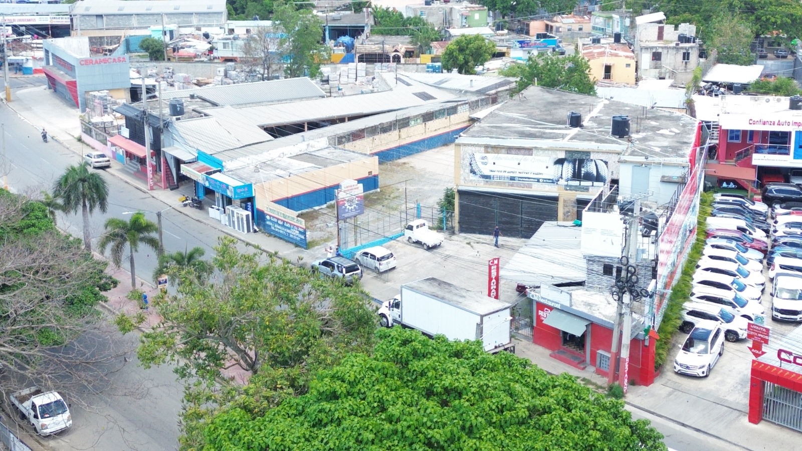 oficinas y locales comerciales - Es hora de hacer tu sueño realidad con esta plaza 1