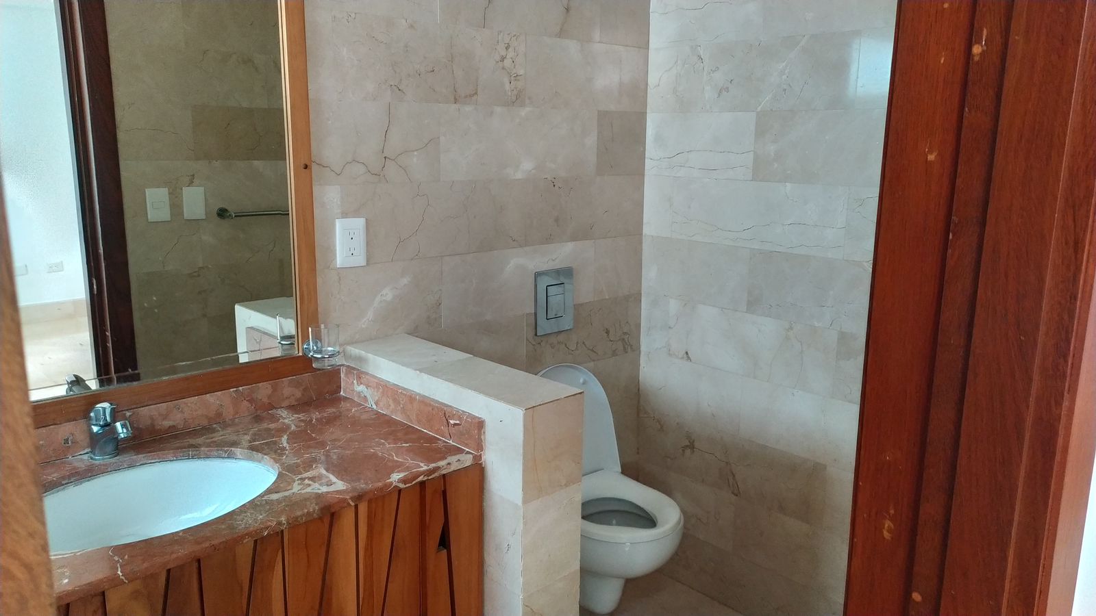 apartamentos - Apartamento en Alquiler con Línea Blanca – PIANTIN 2