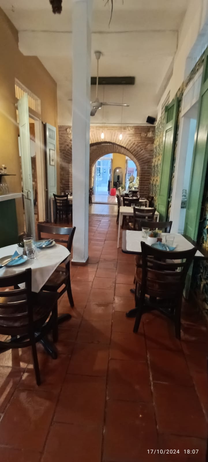 oficinas y locales comerciales - Restaurante en Zona Colonial 3