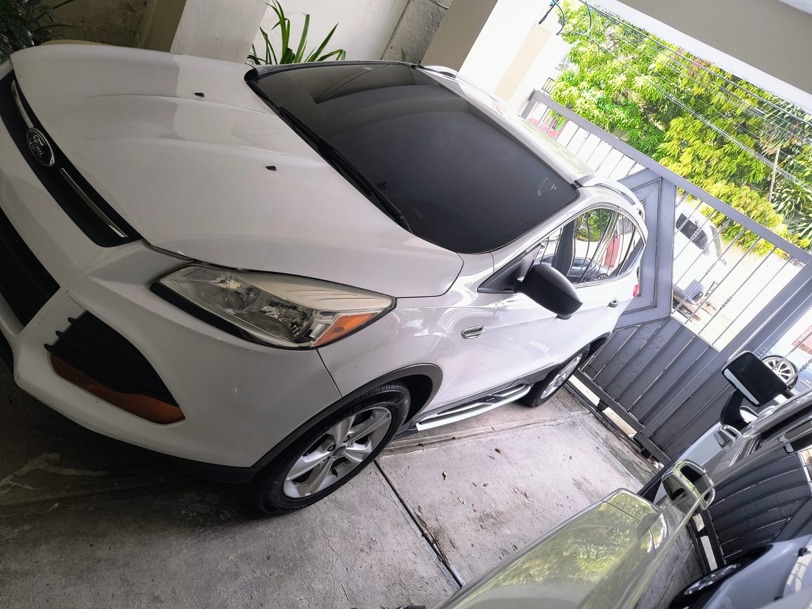 jeepetas y camionetas - Ford Escape 2016 en óptima condiciones 1