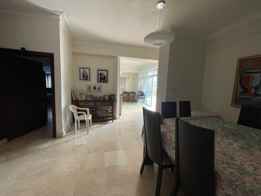 apartamentos - Apartamento en venta #24-1303 balcón, 3 hab. cocina fria y caliente, terraza. 5