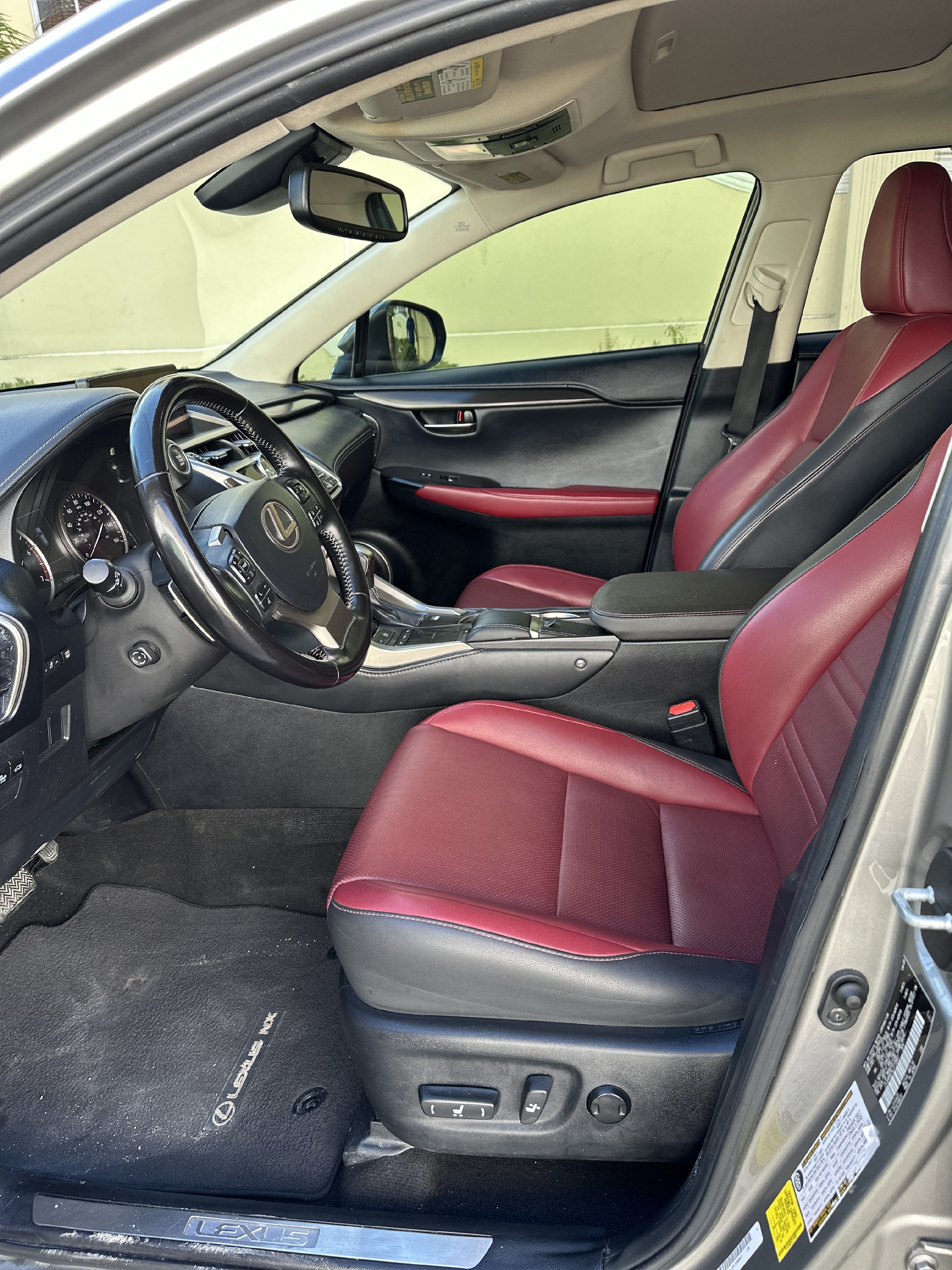 carros - Lexus NX300 2020 
 5