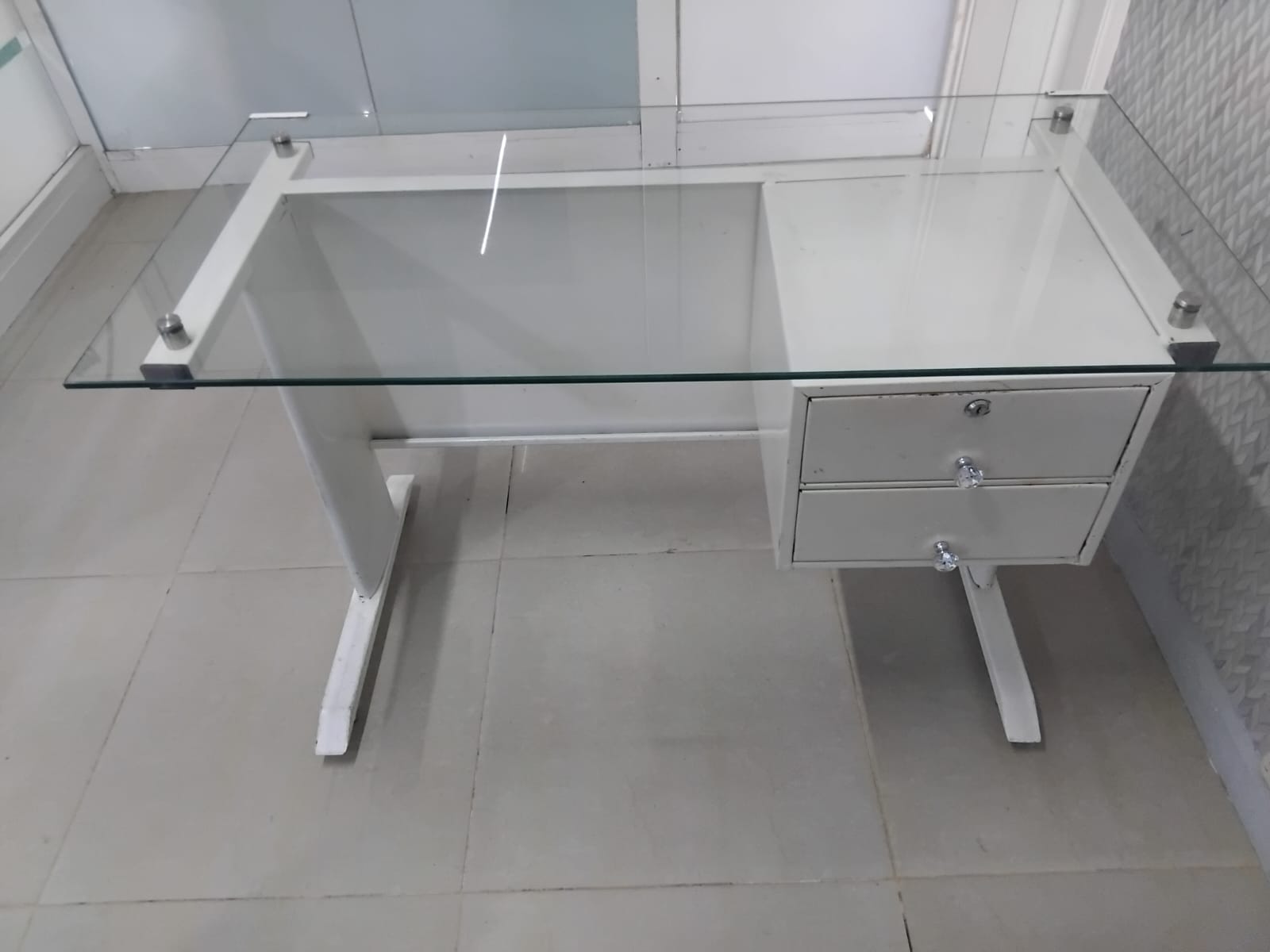 articulos de oficina - Escritorio con silla 0