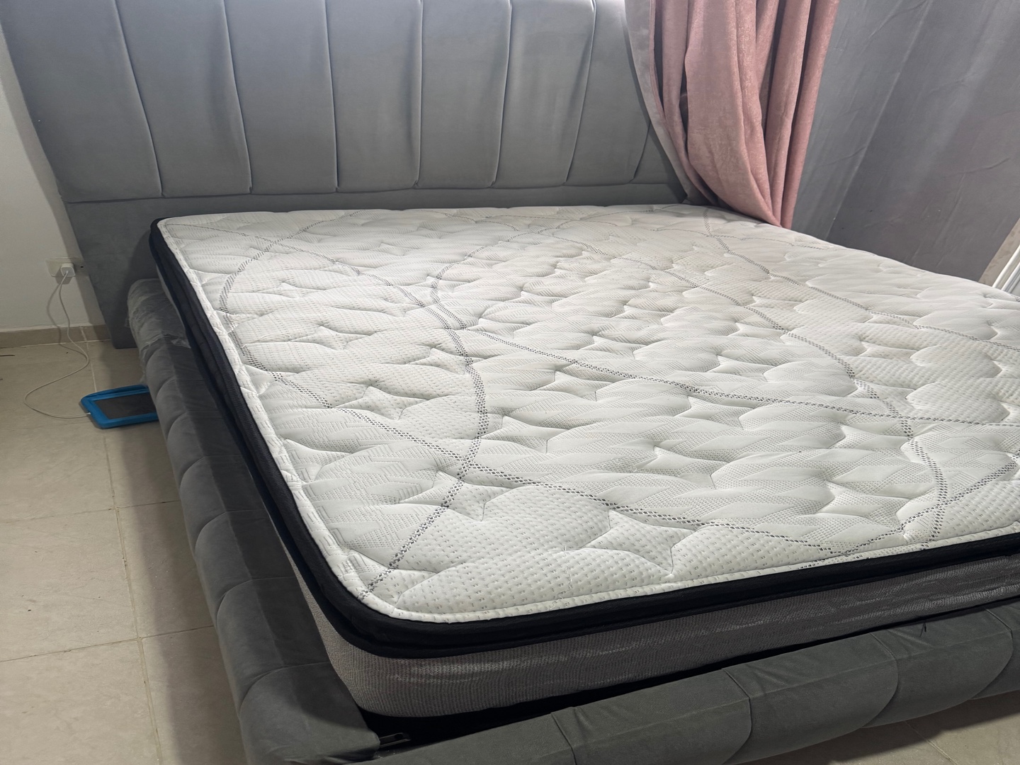 muebles y colchones - Cama completa colchón marca Seally Pillow Top 5