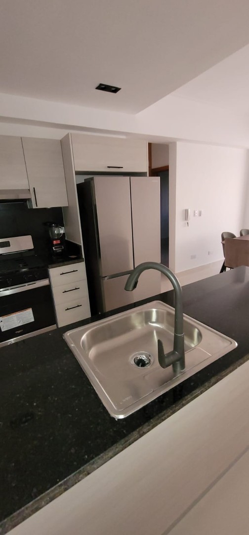 apartamentos - En el Mirador Norte, Proximo a la Romulo, con todos sus muebles nuevos 6
