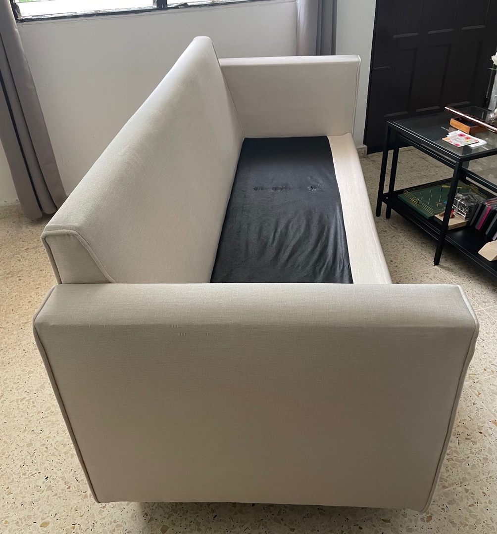 muebles y colchones - Juego de muebles de dos y tres plazas.  5