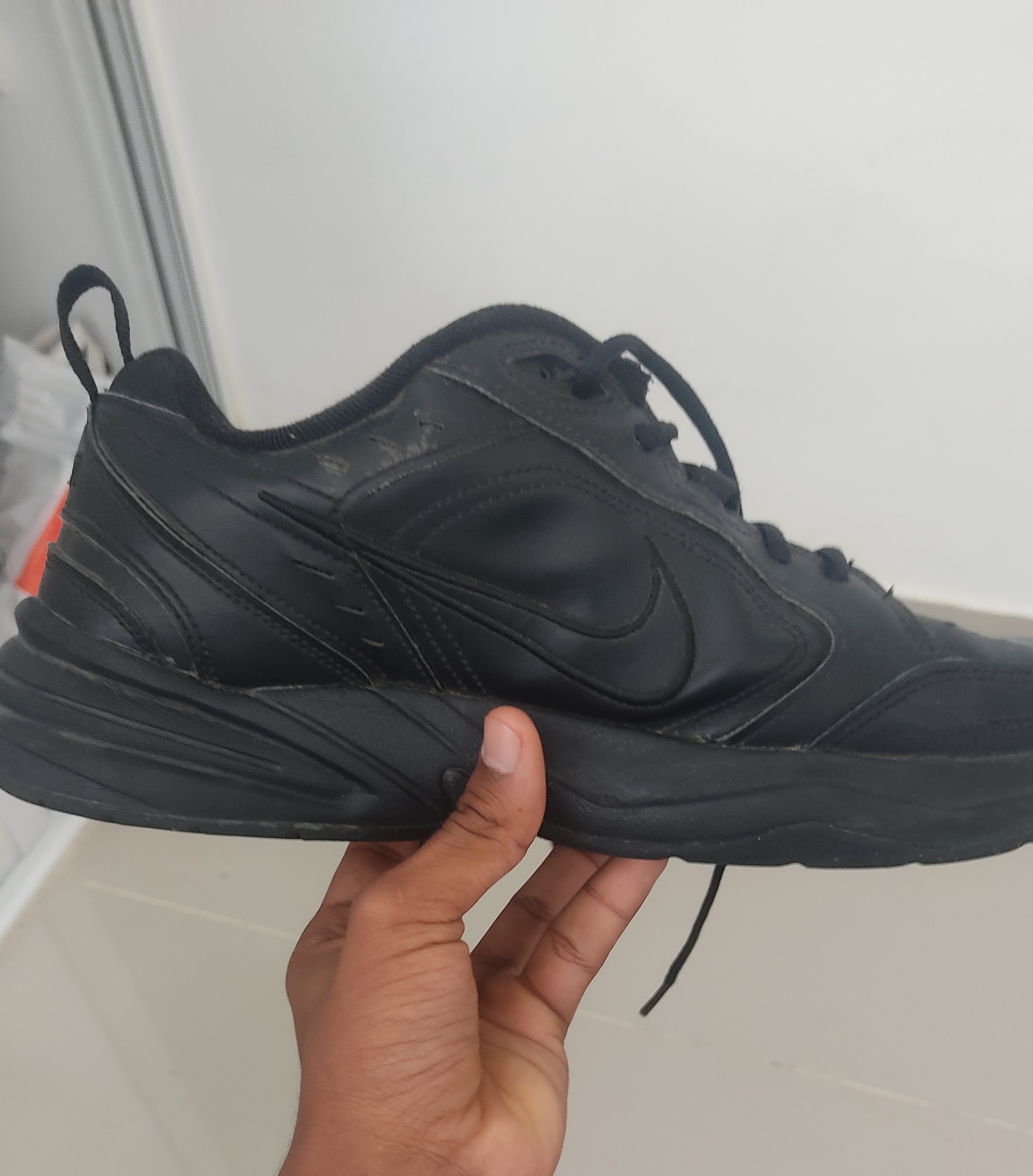 zapatos para hombre - Nike Air Monarch IV  2